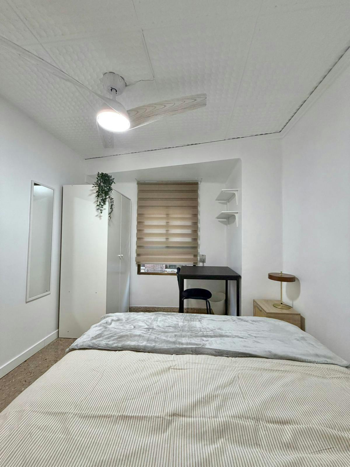 Single room Xirivella, 1 bed, 7m² — photo 8