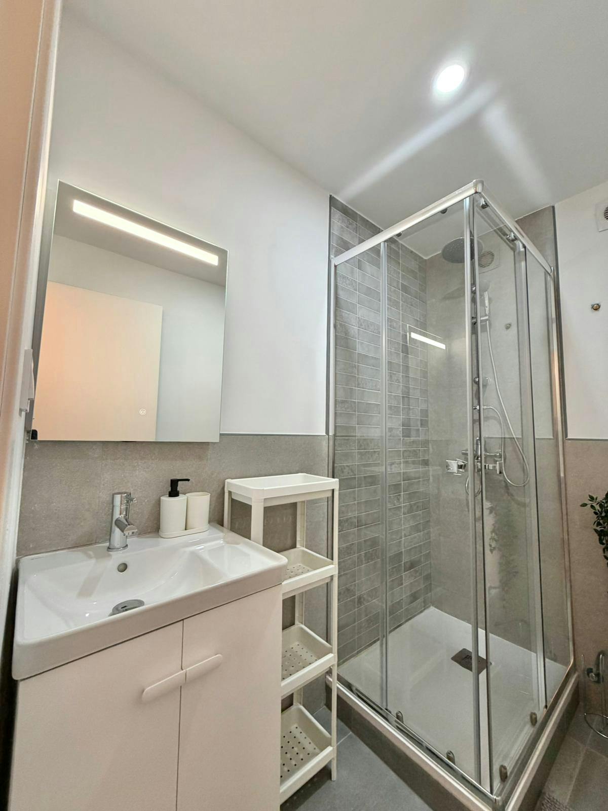 Single room Xirivella, 1 bed, 7m² — photo 6
