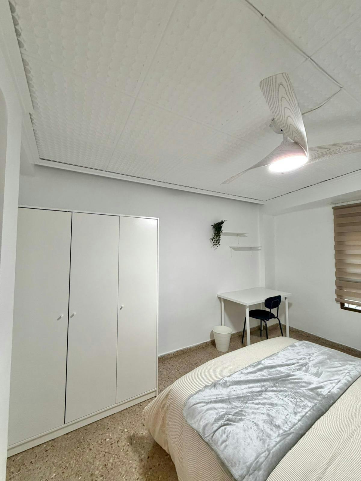 Single room Xirivella, 1 bed, 7m² — photo 2