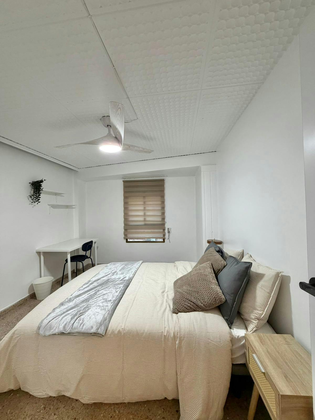 Single room Xirivella, 1 bed, 7m² — photo 3