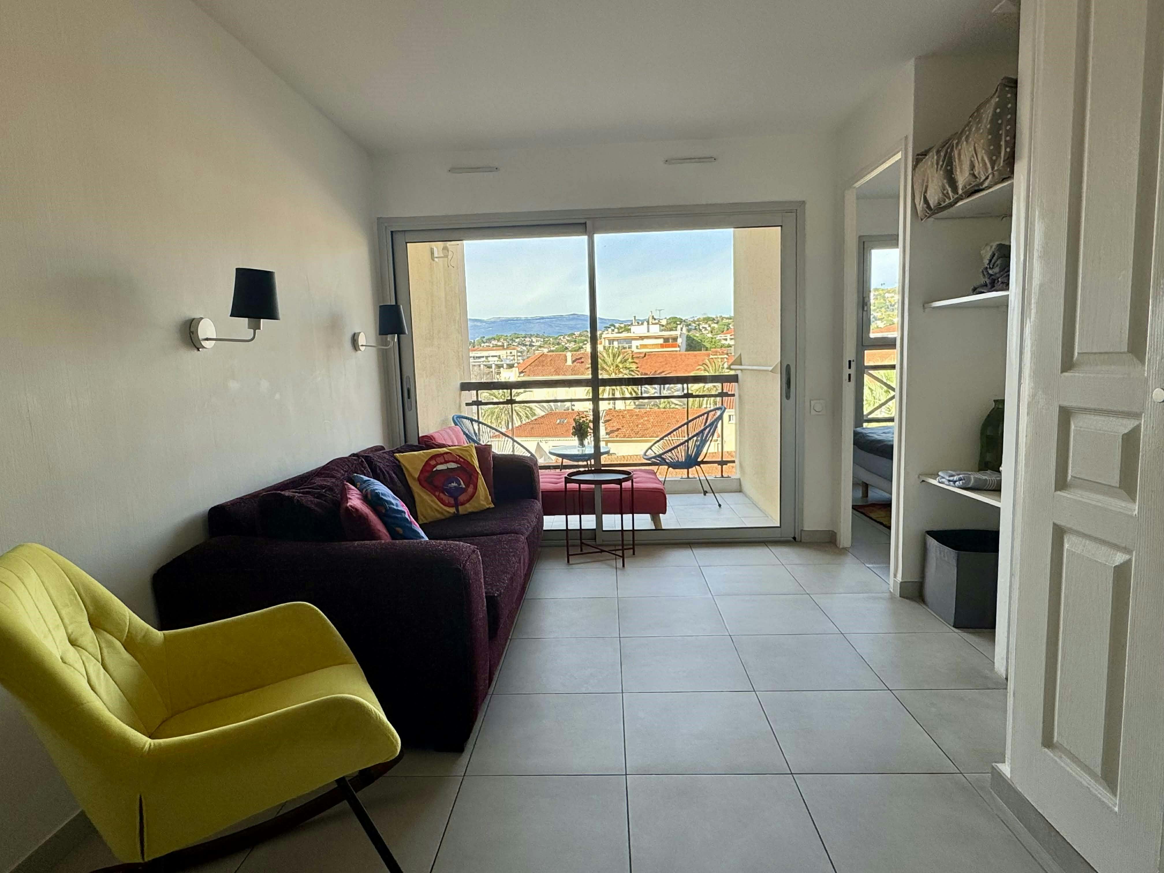Appartement à louer pour 1 060 €/mois à Cannes, Avenue Pierre Semard
