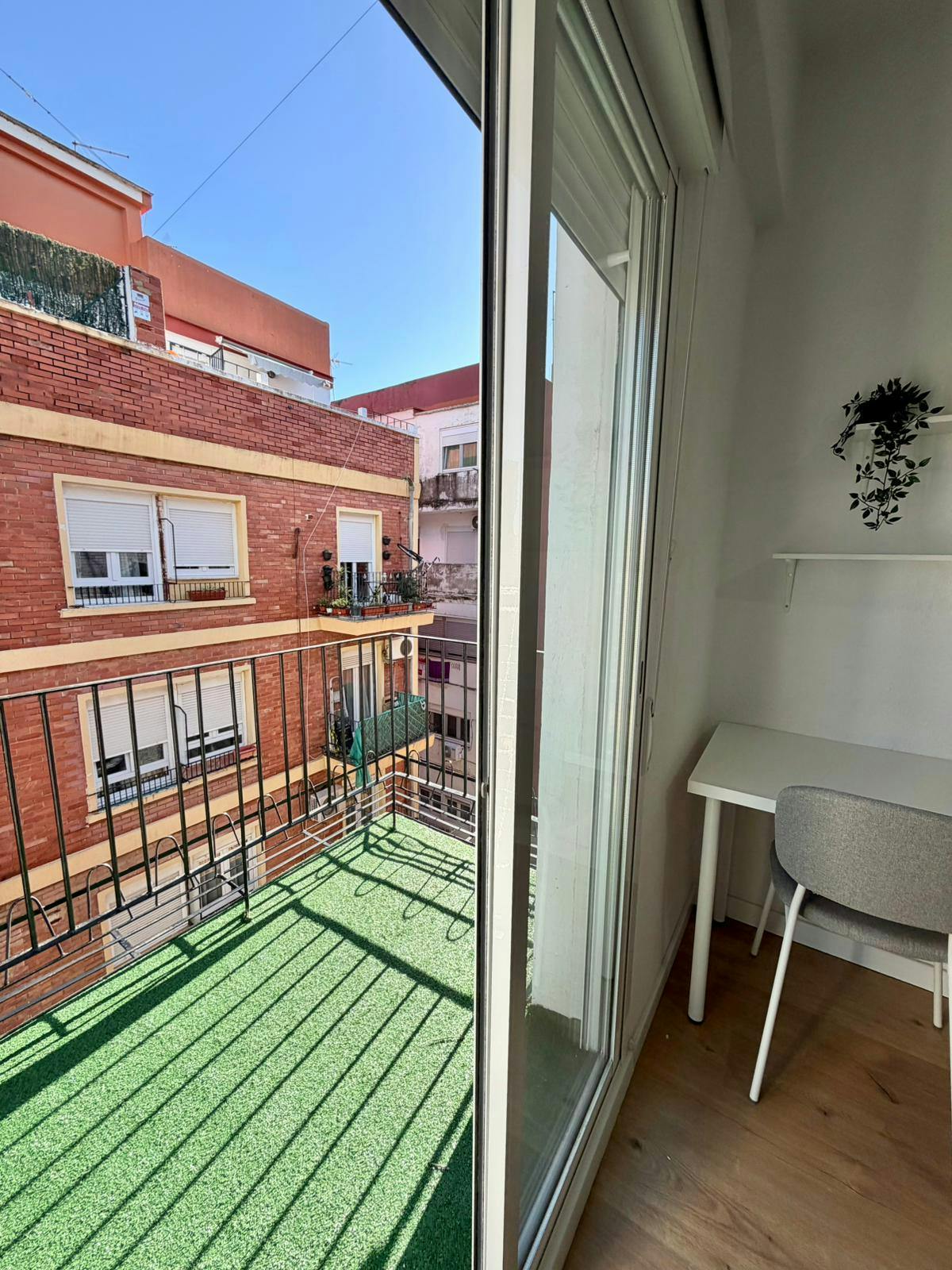 Single room Xirivella, 1 bed, 8m² — photo 7