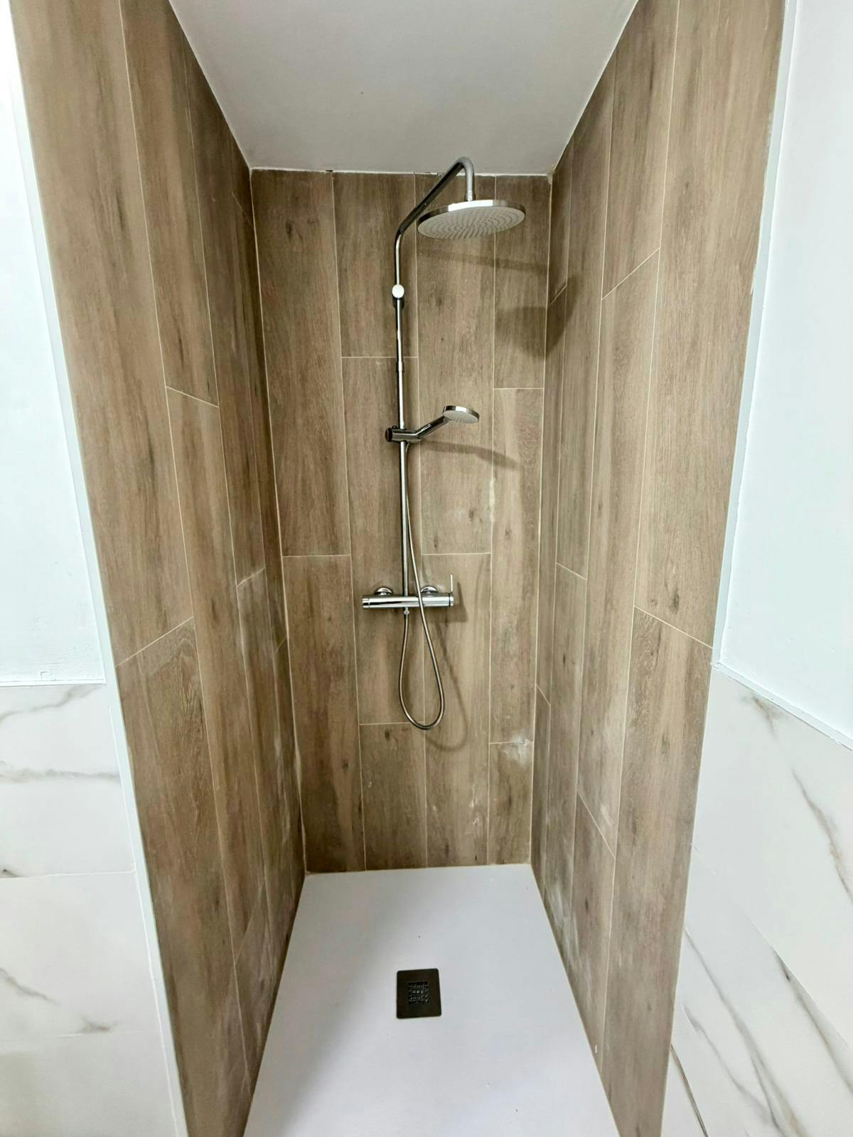 Single room Xirivella, 1 bed, 8m² — photo 9