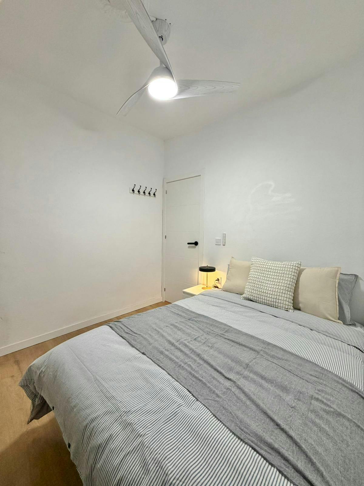 Single room Xirivella, 1 bed, 7m² — photo 2