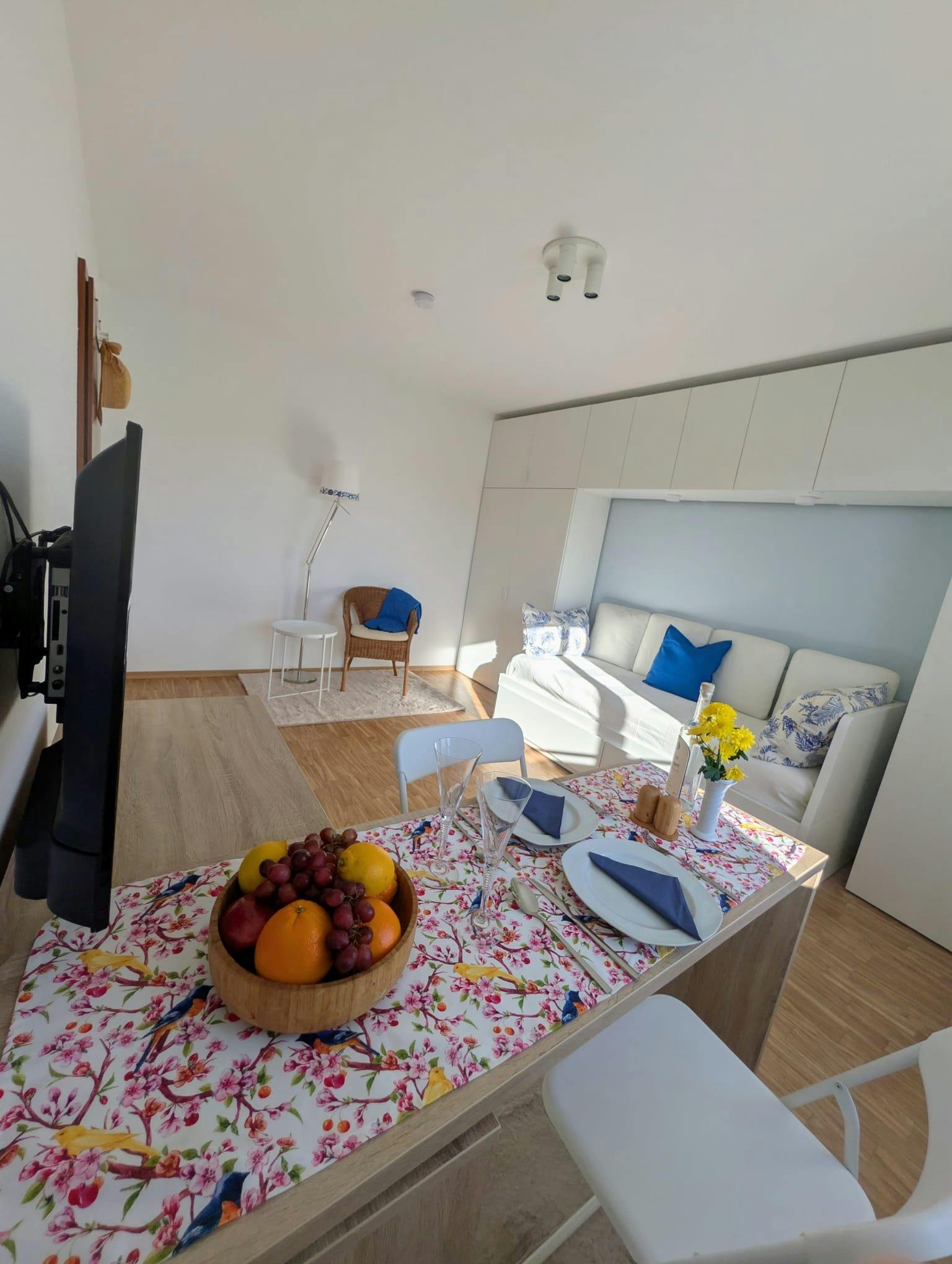 Apartamento para alugar por € 989 por mês em Munich, Ludwig-Erhard-Allee