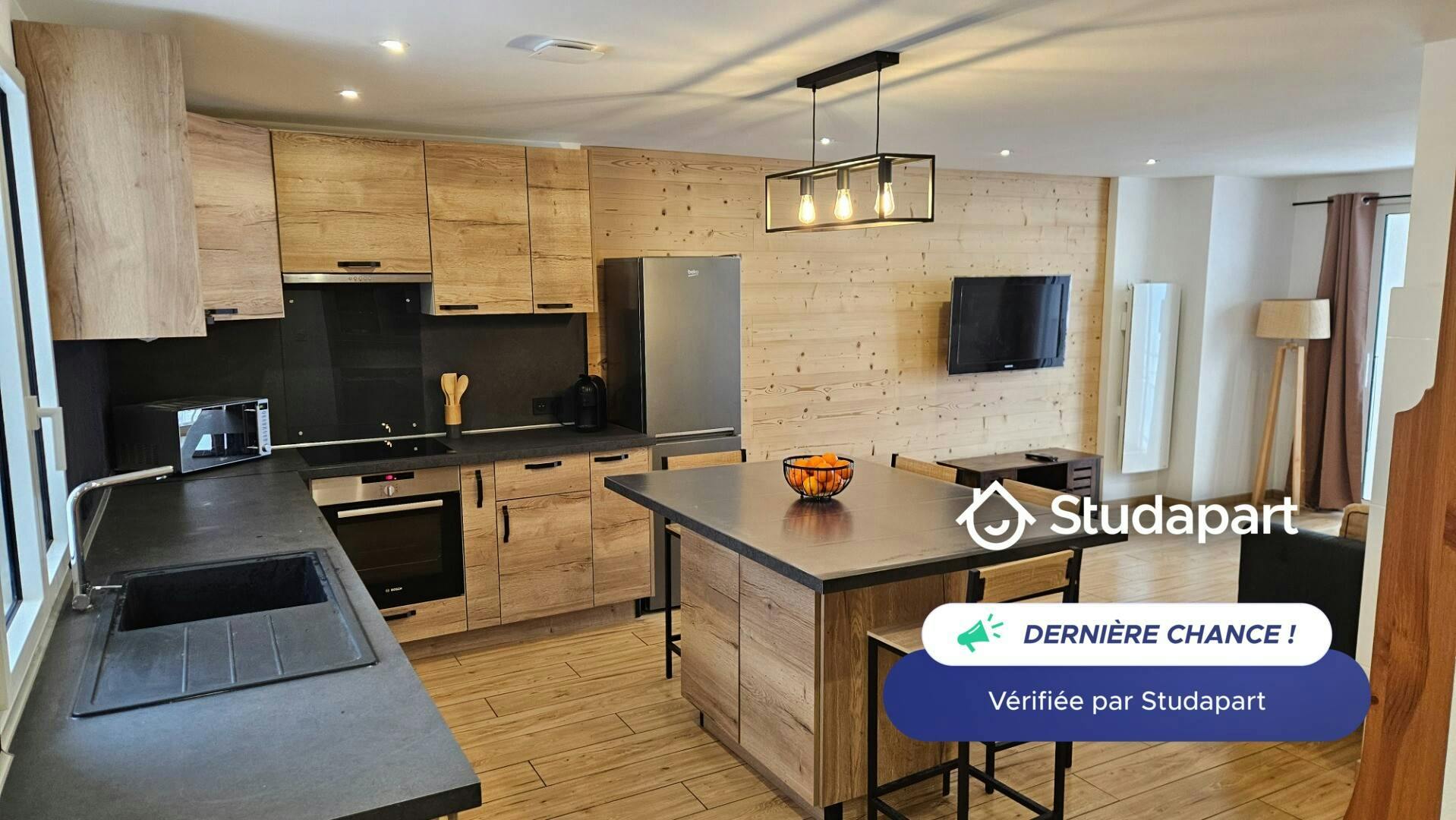 Apartment for rent for €1,195 per month in Font-Romeu-Odeillo-Via, Boulevard Balcon Sud