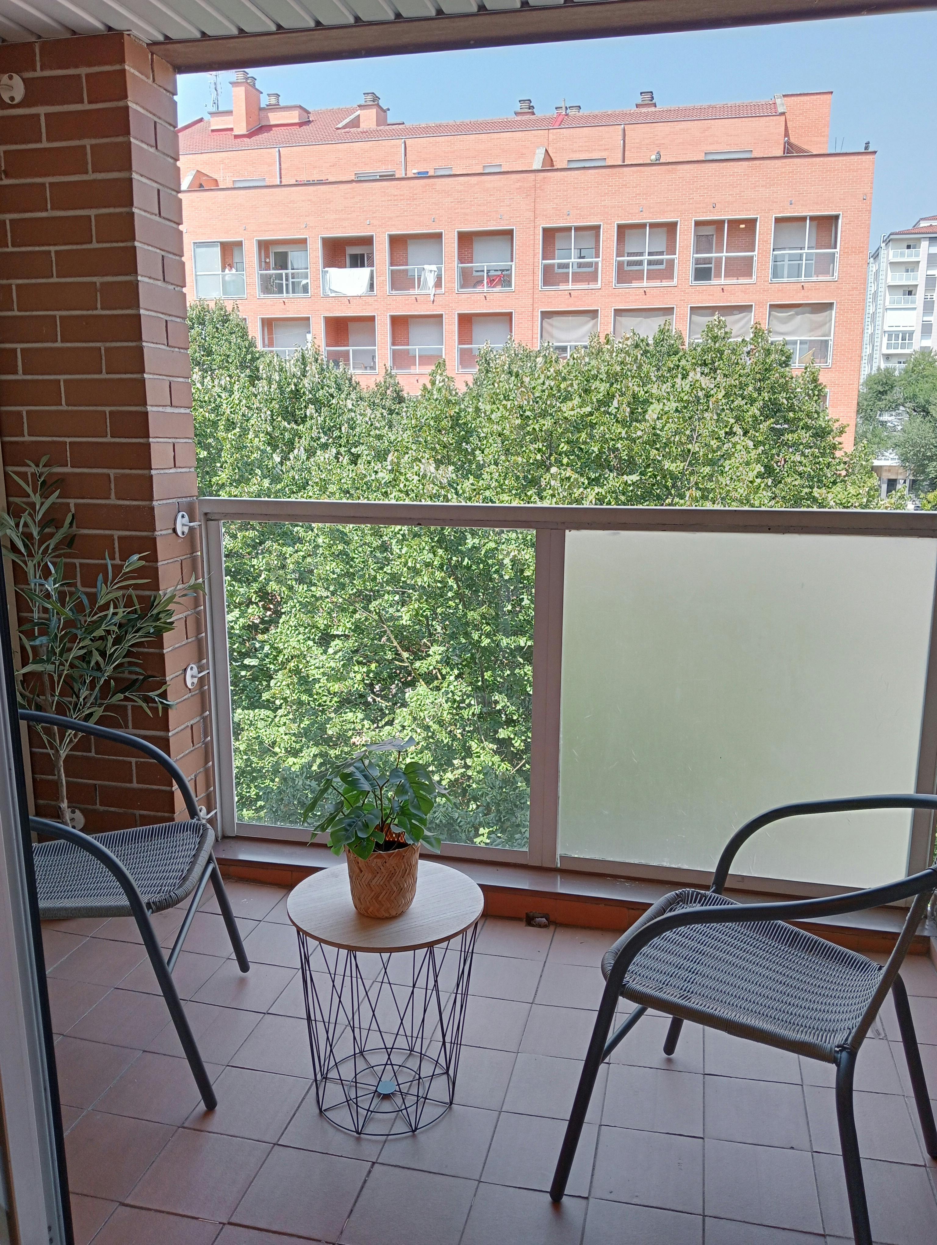 Calle Remiro de Goñi, Pamplona preview