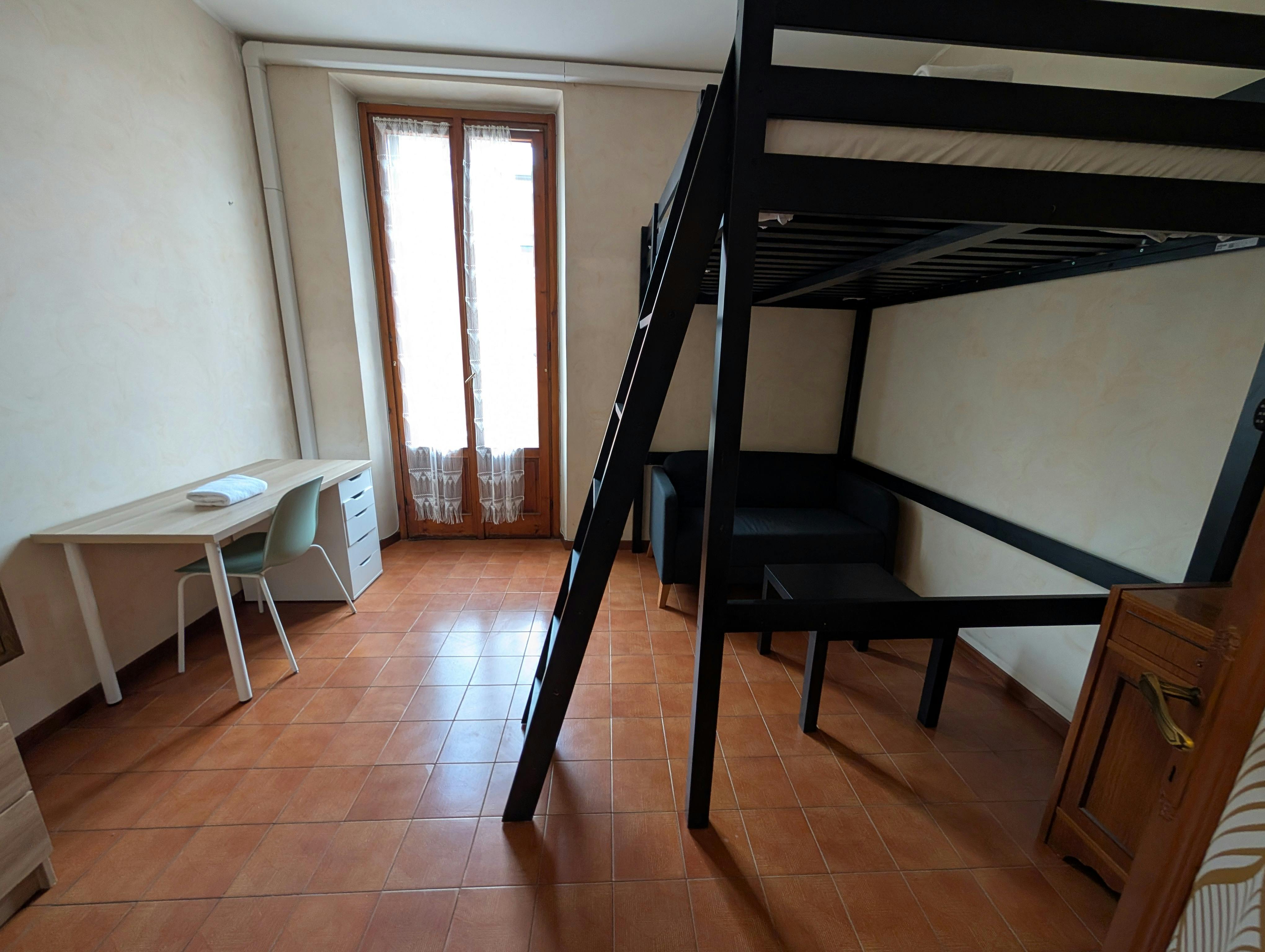 Single room Milan, 1 bed, 20m² — photo 1