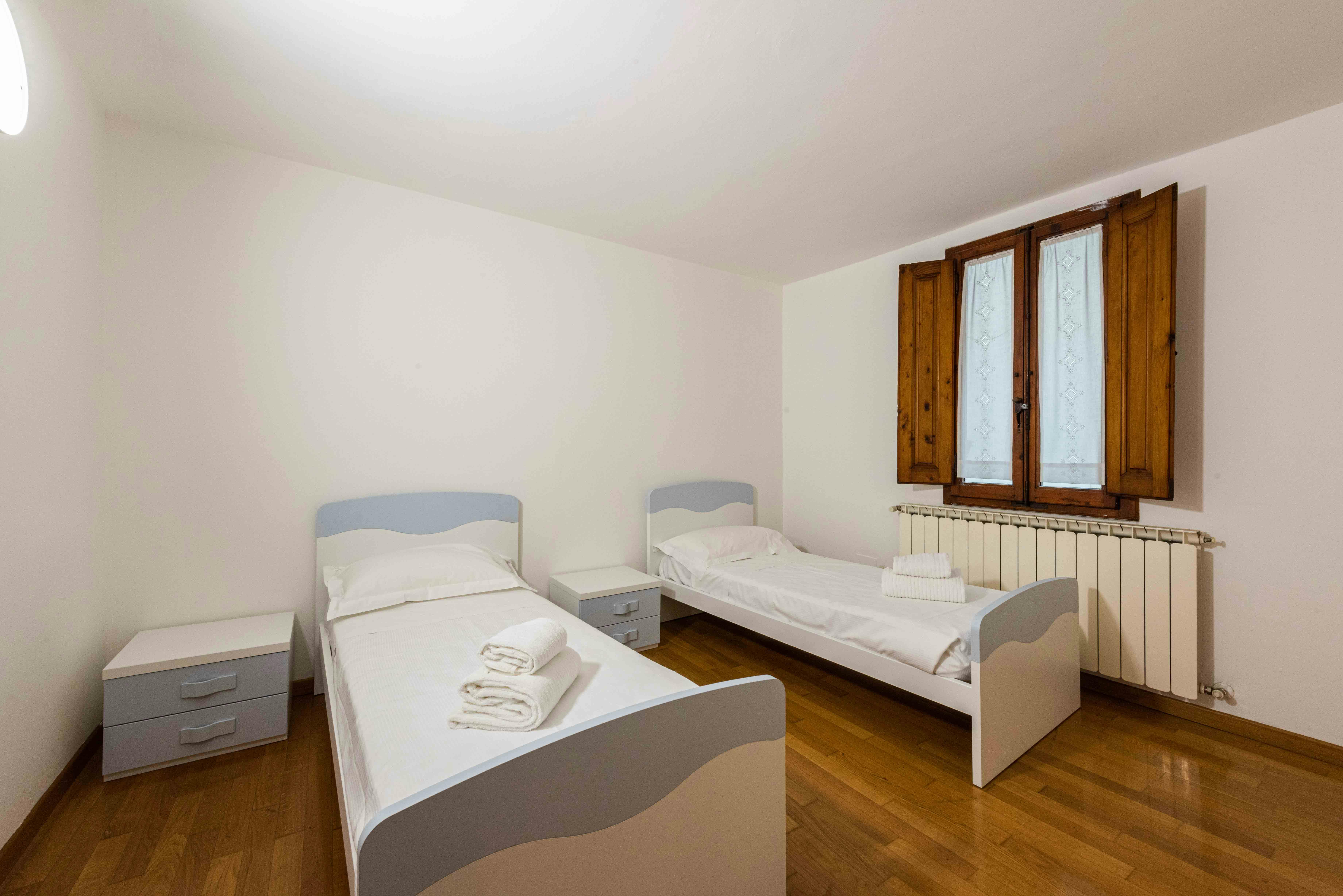 Via dei Neri, Florence preview