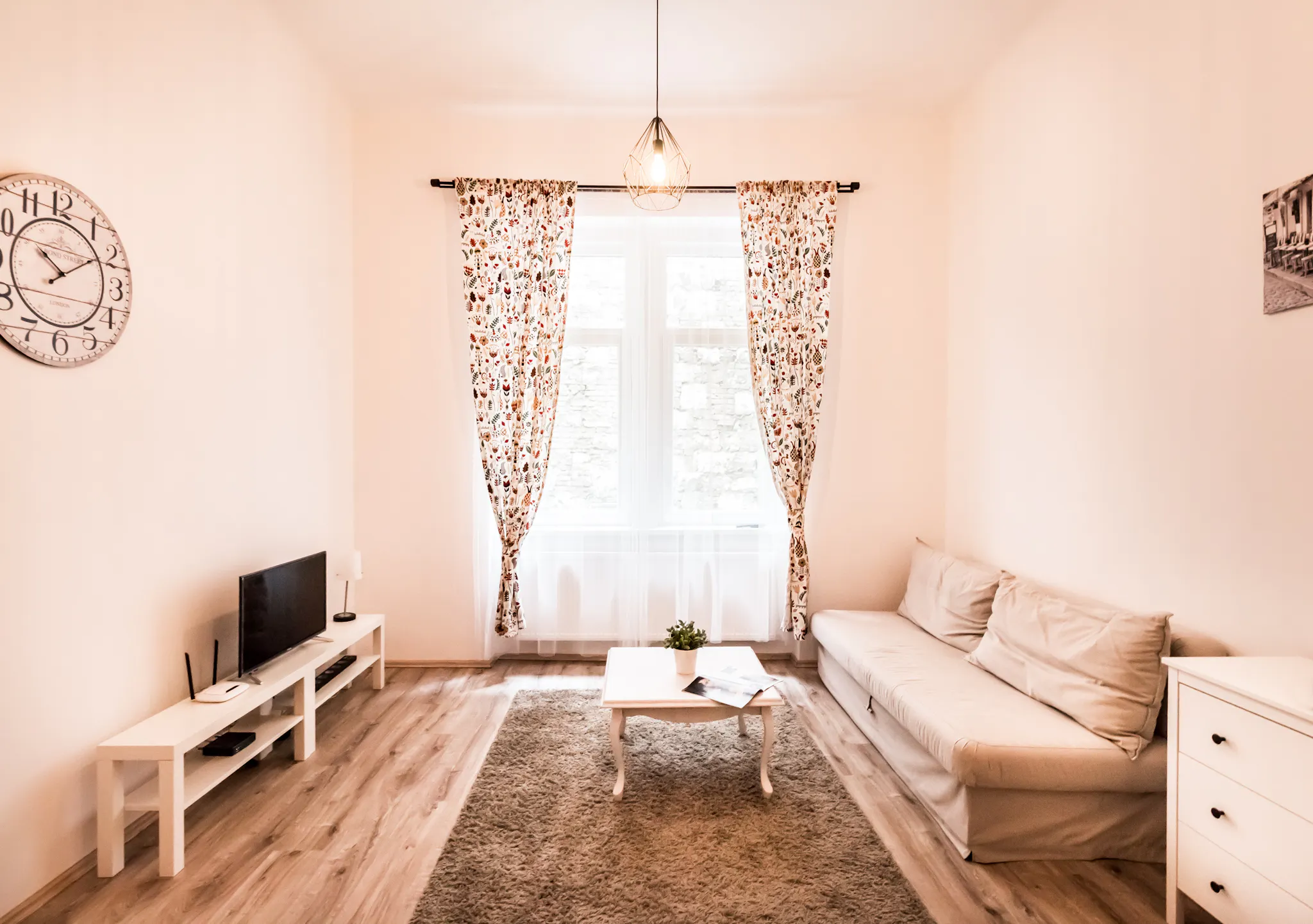 Dessewffy utca, Budapest preview