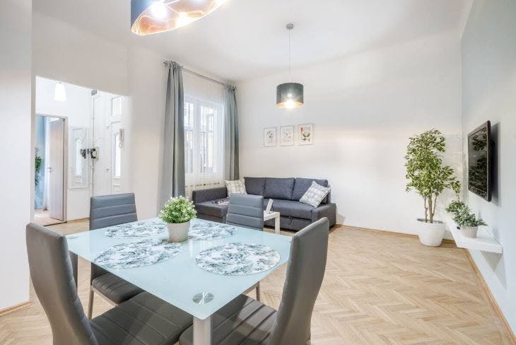 Apartment for rent for HUF 339,333 per month in Budapest, Dessewffy utca