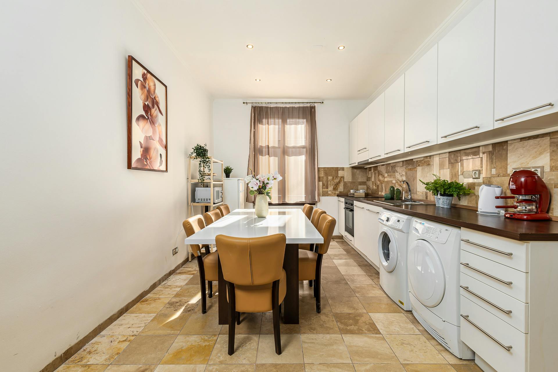 Apartment for rent for HUF 578,071 per month in Budapest, Andrássy út