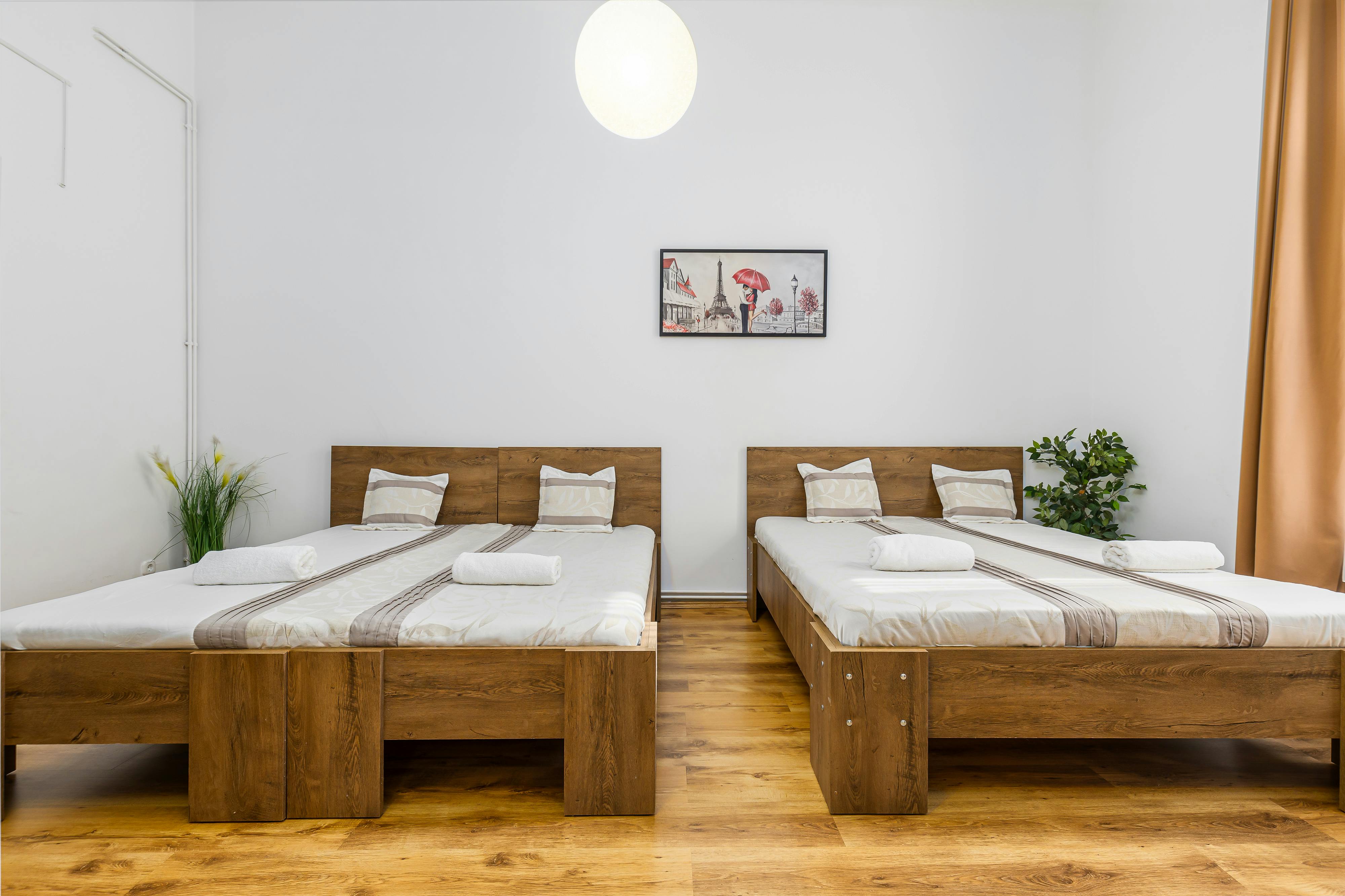 Apartment for rent for HUF 494,026 per month in Budapest, Lovag utca
