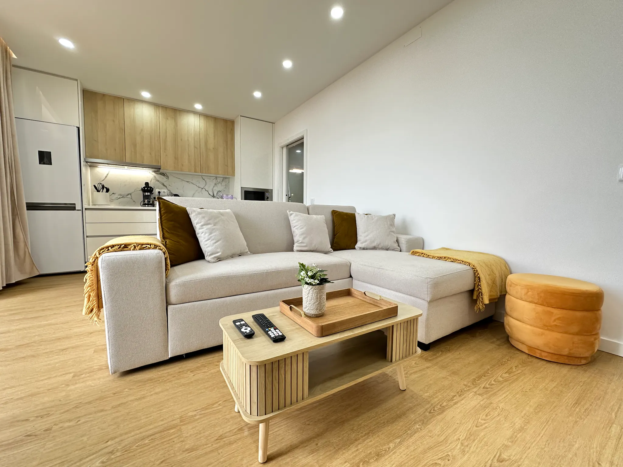 1-Bedroom Apartment in Rua Daniel Rodrigues, Coimbra ROOM 2