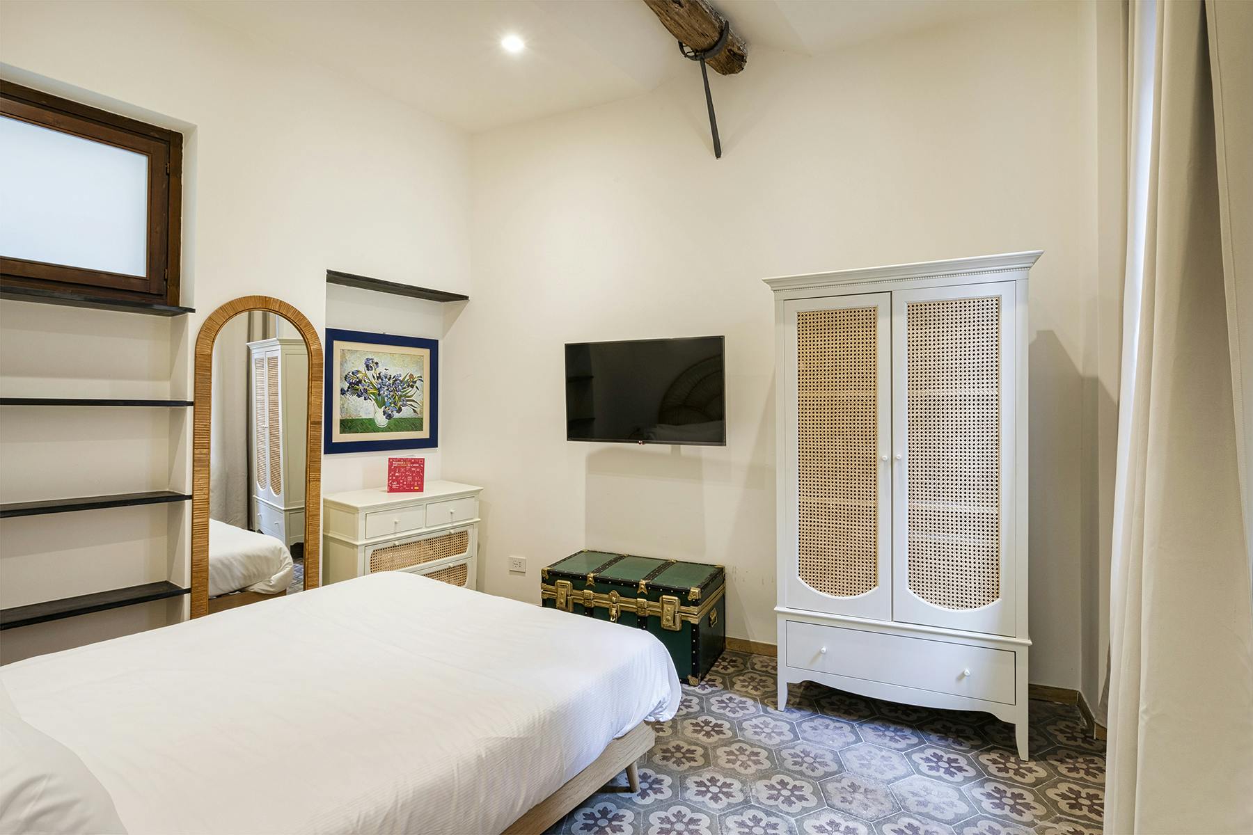 preview gallery tile