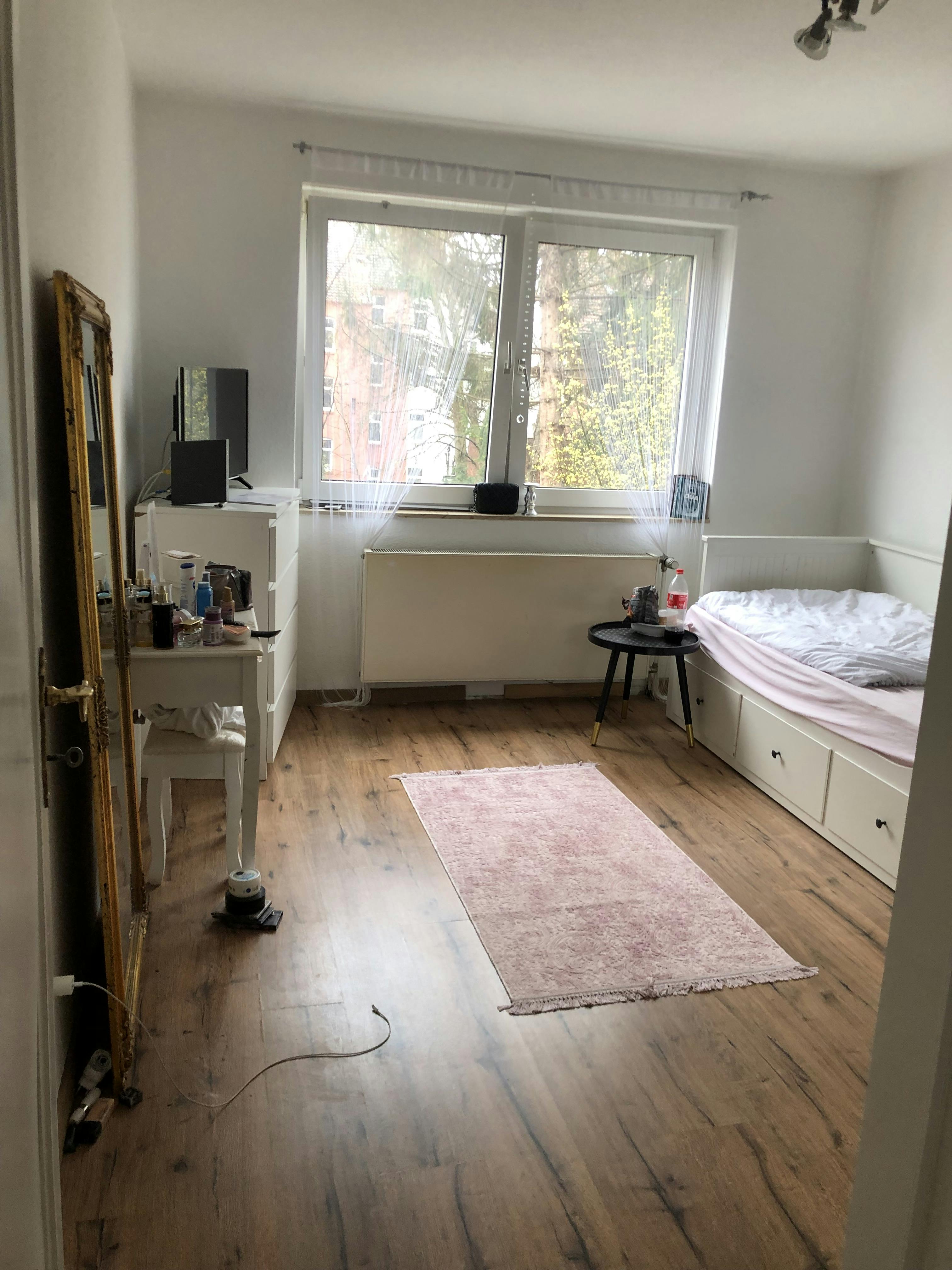 Appartement te huur voor € 870 per maand in Hannover, Dannenbergstraße