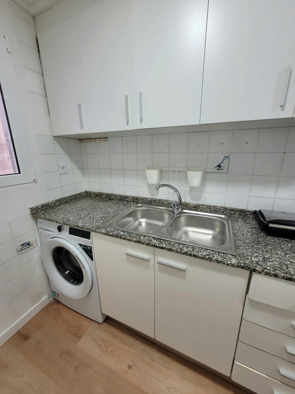 Double room Burjassot, 1 bed, 7m² — photo 8