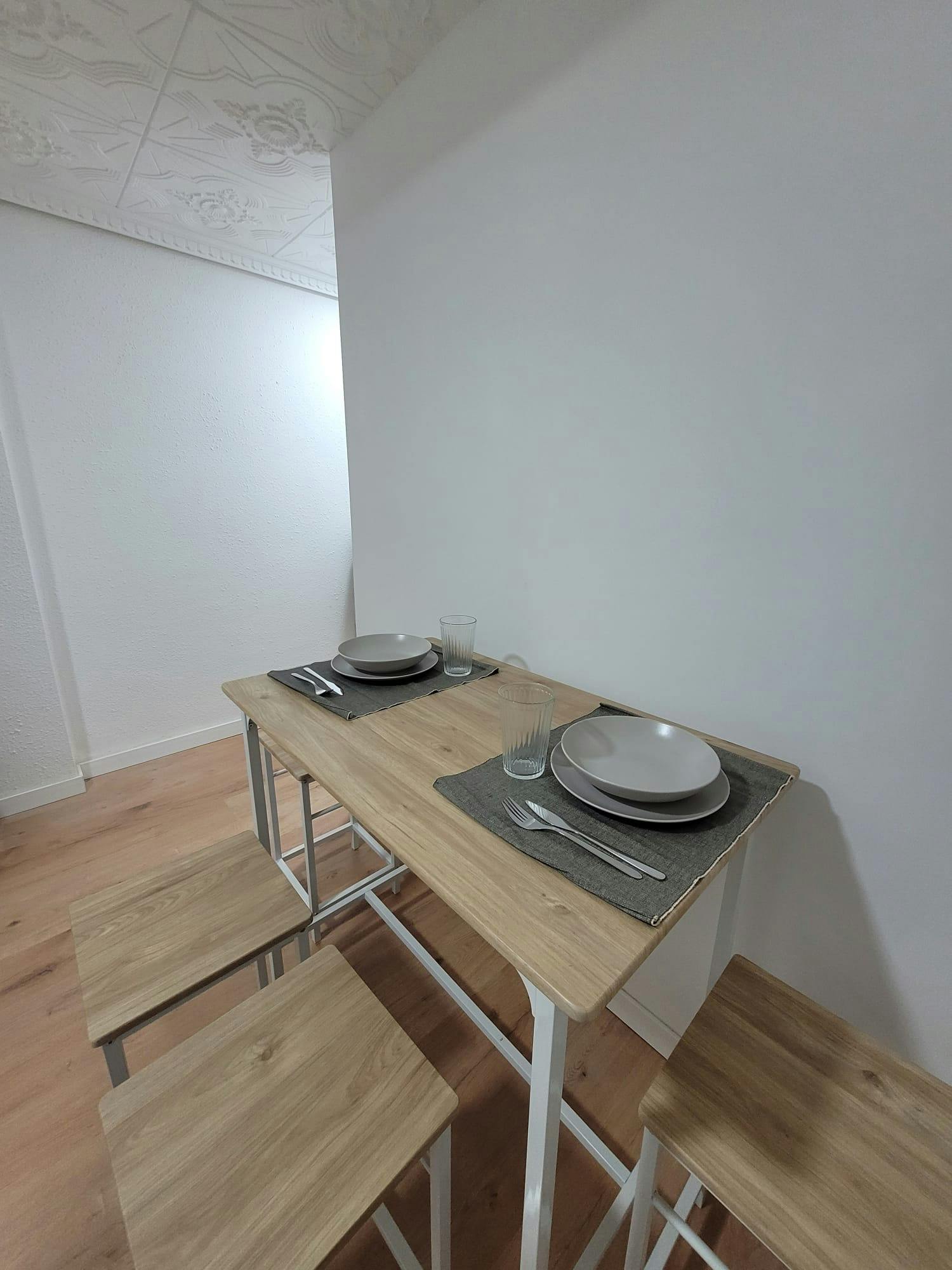 Double room Burjassot, 1 bed, 7m² — photo 10