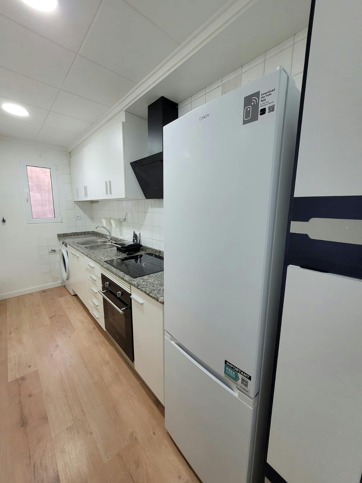 Double room Burjassot, 1 bed, 7m² — photo 9