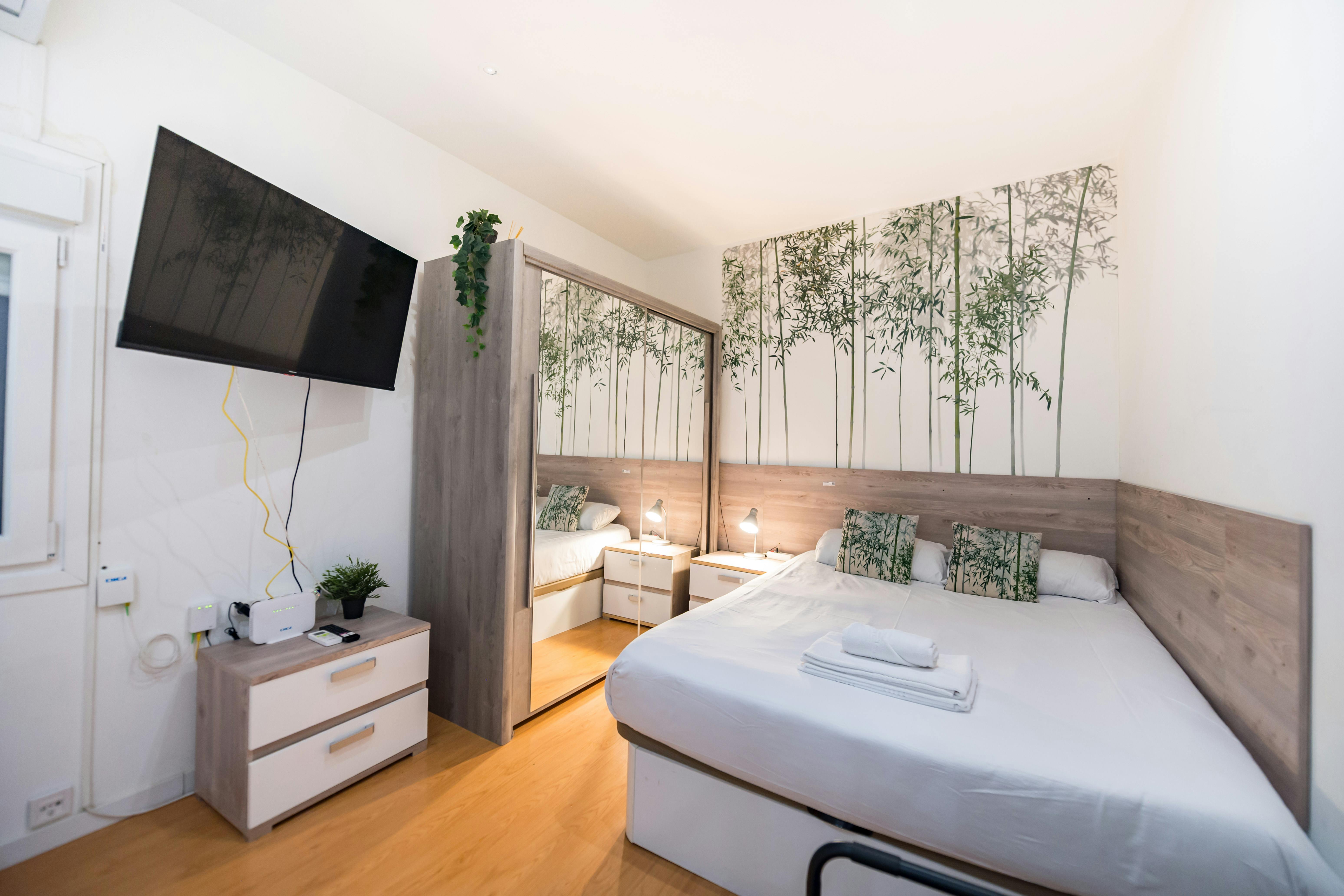 Studio for rent for €3,500 per month in Madrid, Calle del Espíritu Santo