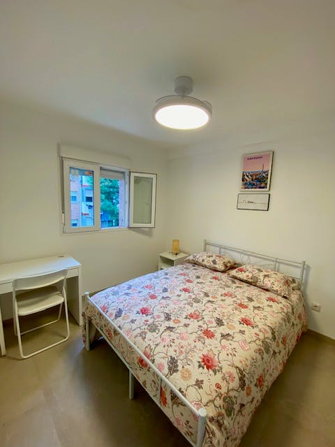 Habitación privada en alquiler por 500 € al mes en Madrid, Calle de Benimamet