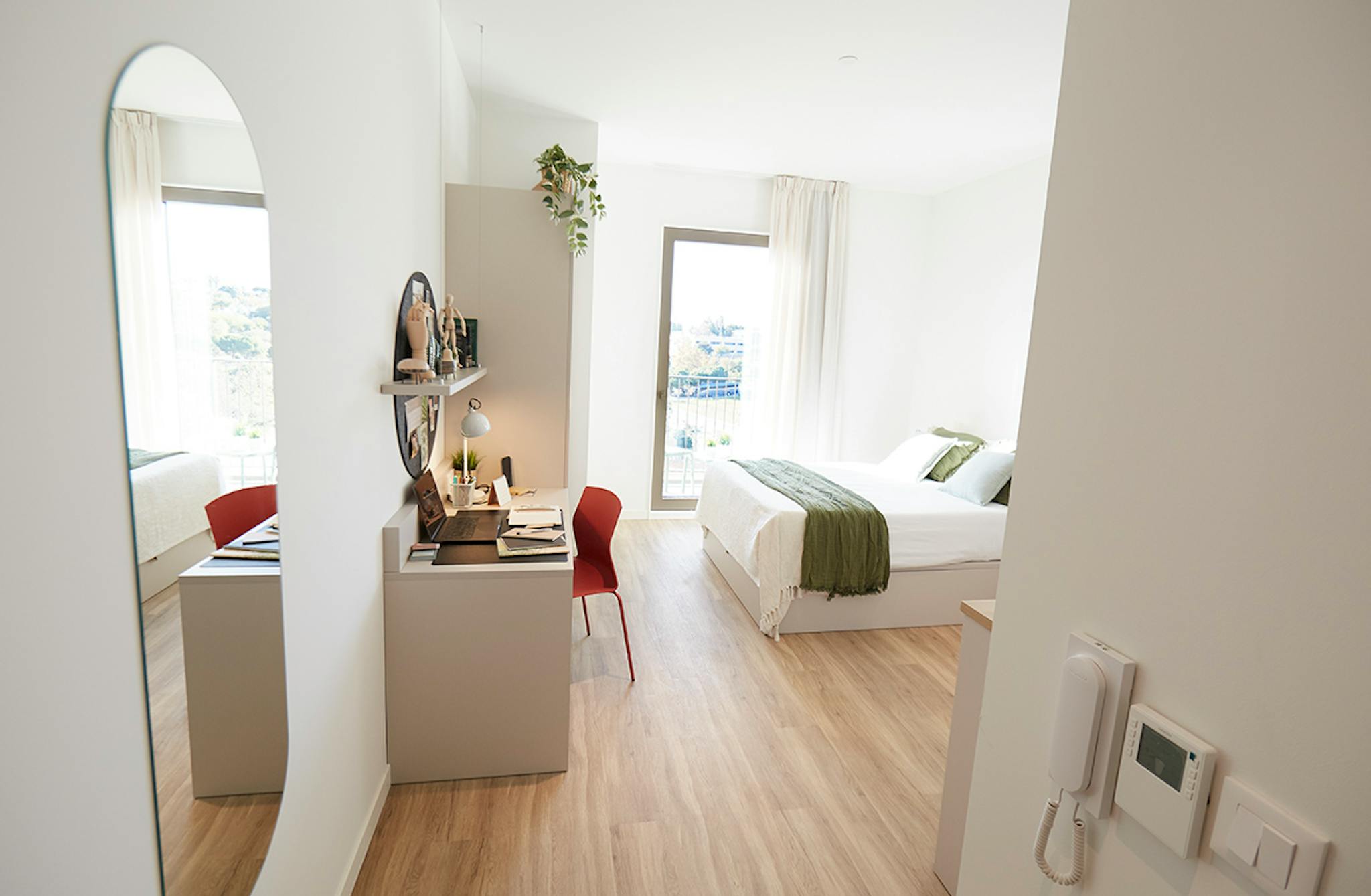 Avenida de Ahrensburg, Esplugues de Llobregat preview