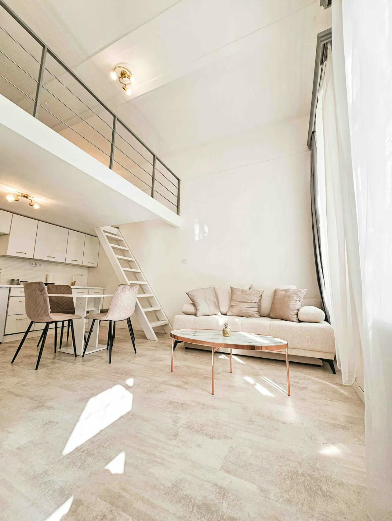 Studio for rent for HUF 250,497 per month in Budapest, Király utca