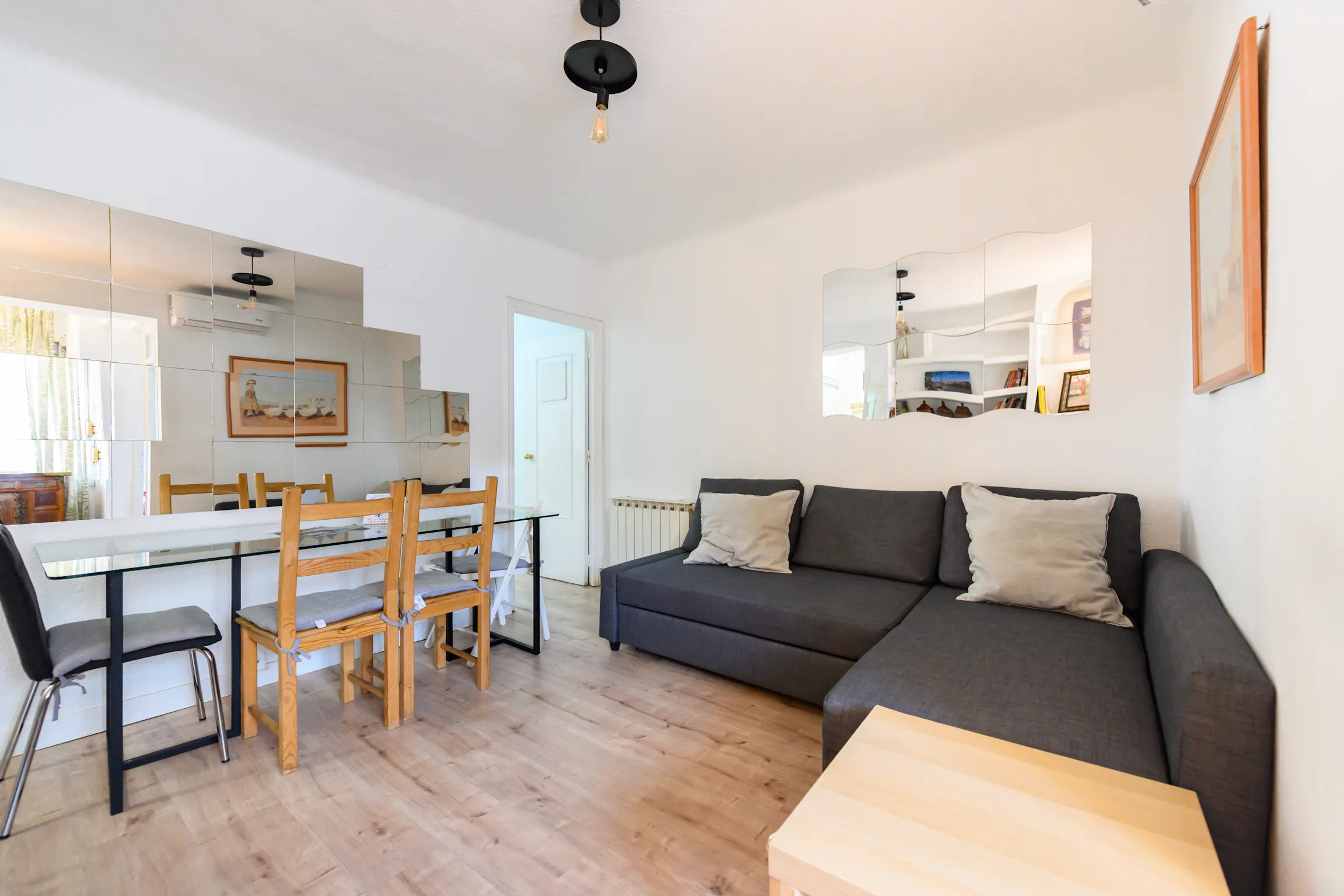 2-Bedroom Building in Calle Porthos, Madrid (1682403) ROOM 2