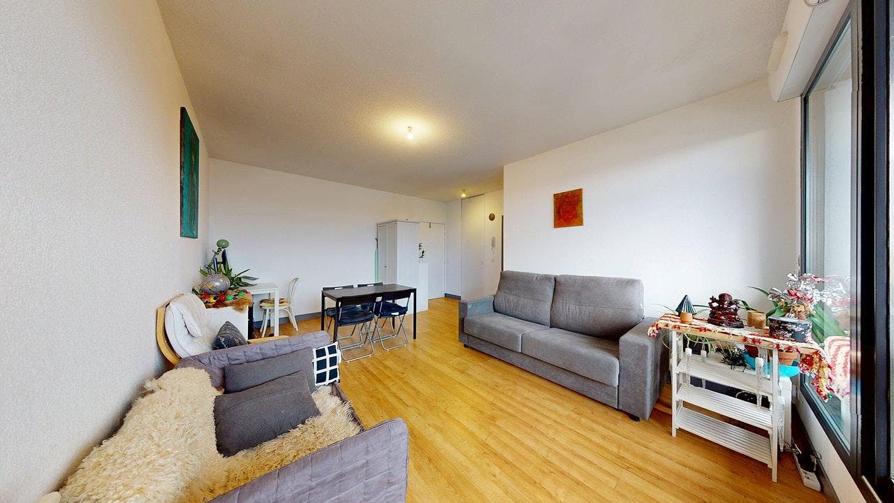 公寓 正在以 €930 的月租出租，其位于 Mérignac, Avenue Pierre Mendès-France