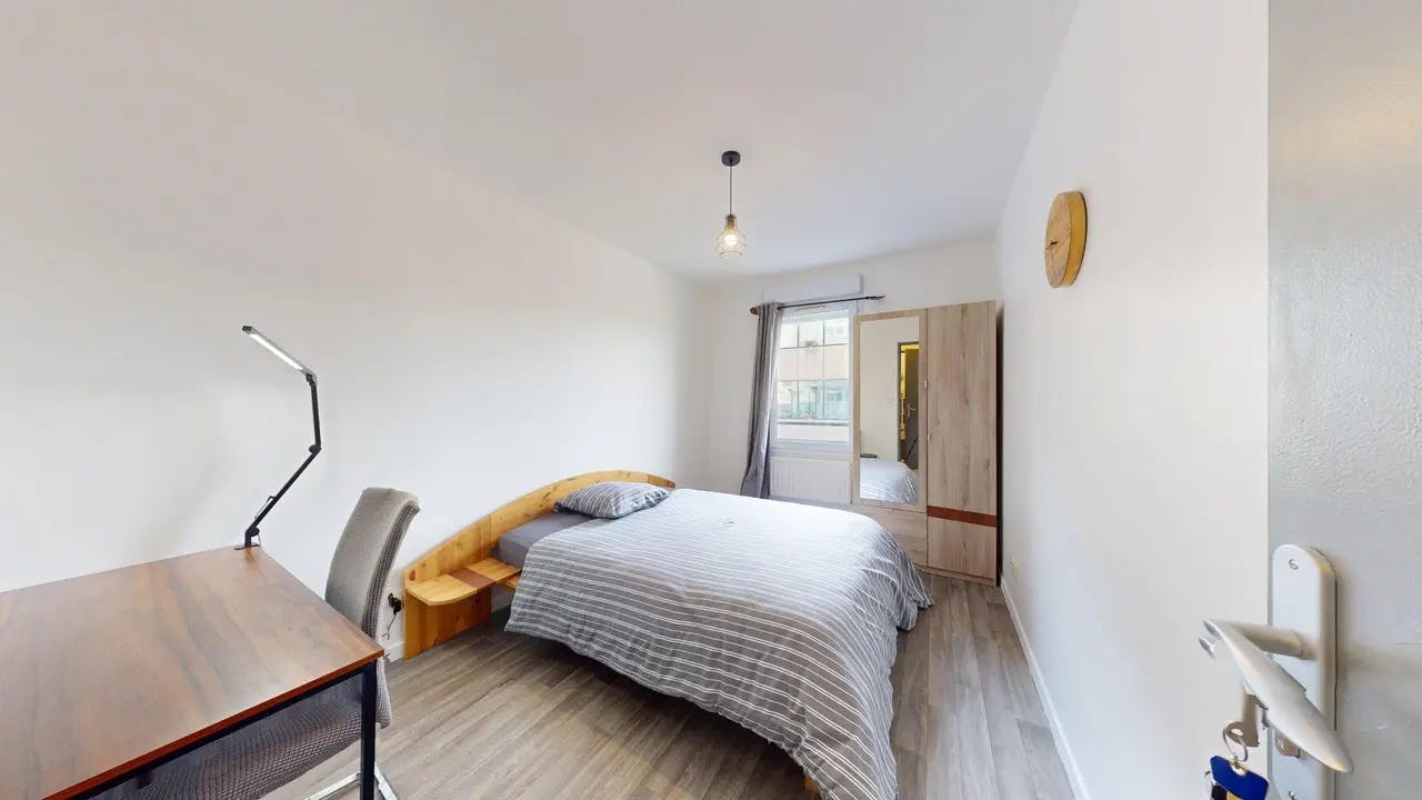 Private room in Rue Lortet, Lyon (1682522) room image 1