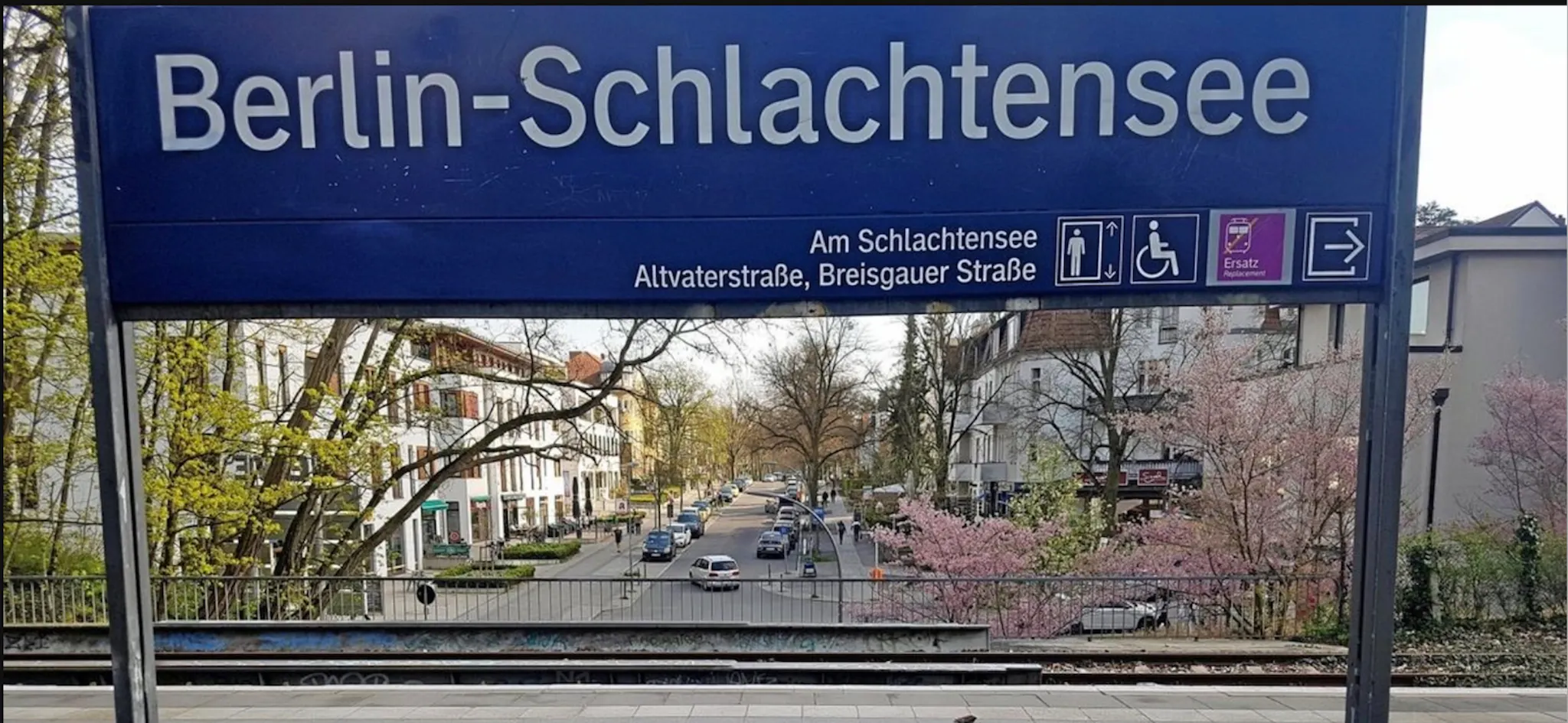 Marinesteig, Berlin preview