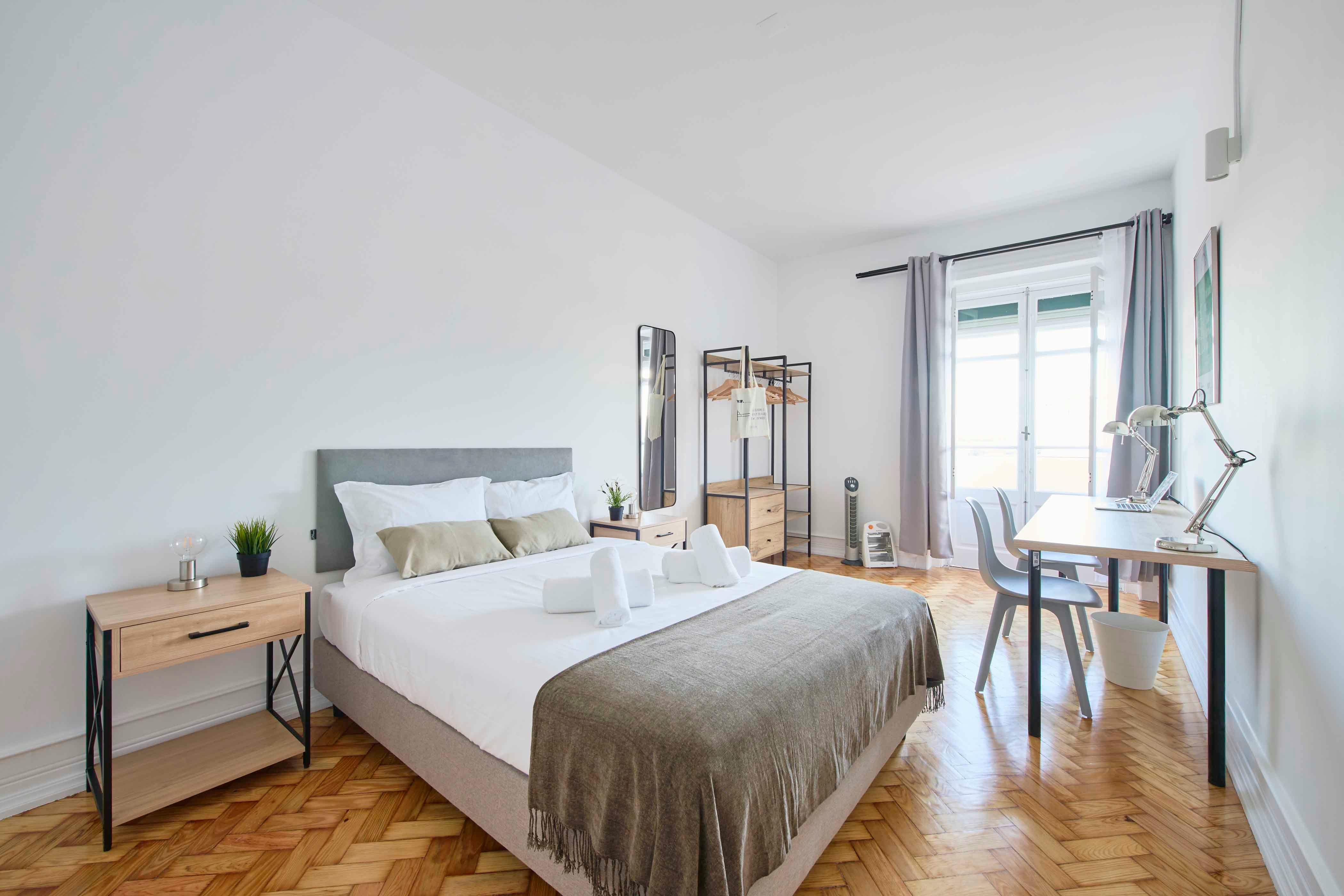 Avenida Álvares Cabral, Lisbon preview