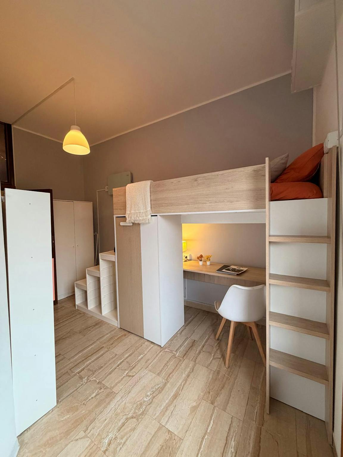 Via della Torretta, Bologna preview