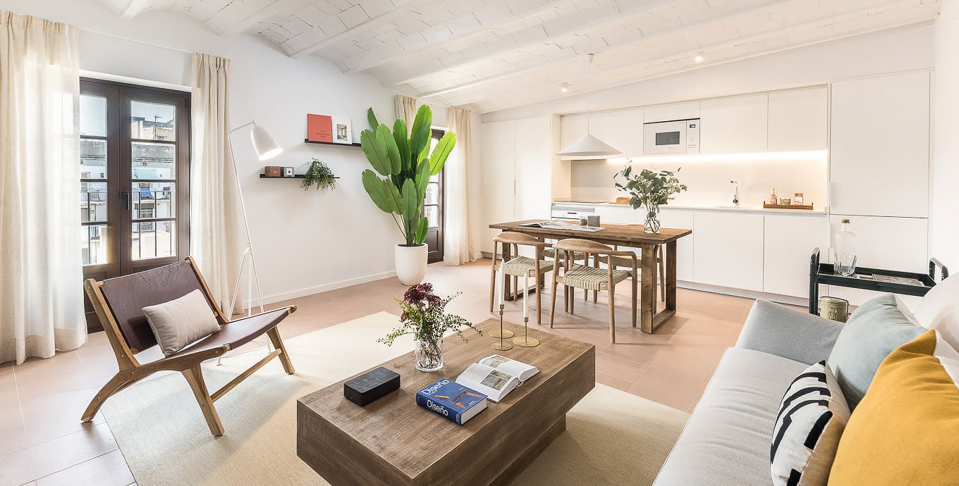 Apartment for rent for €2,704 per month in Barcelona, Carrer d'en Xuclà