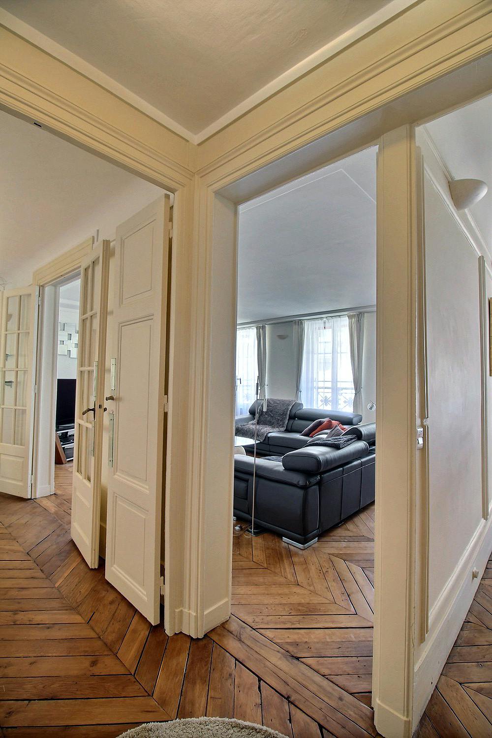 Appartement – Paris, 1st Arrondissement - Plus