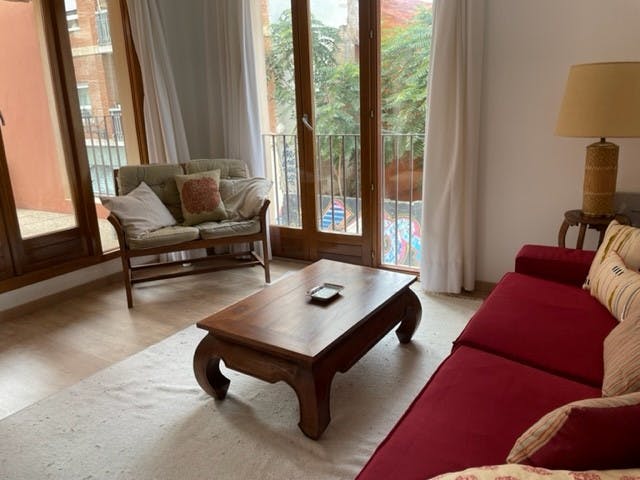 Apartment for rent for €1,550 per month in Valencia, Carrer de na Jordana