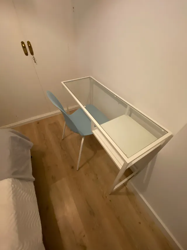 Private room in Calle de Máiquez, Madrid (1682800) room image 9