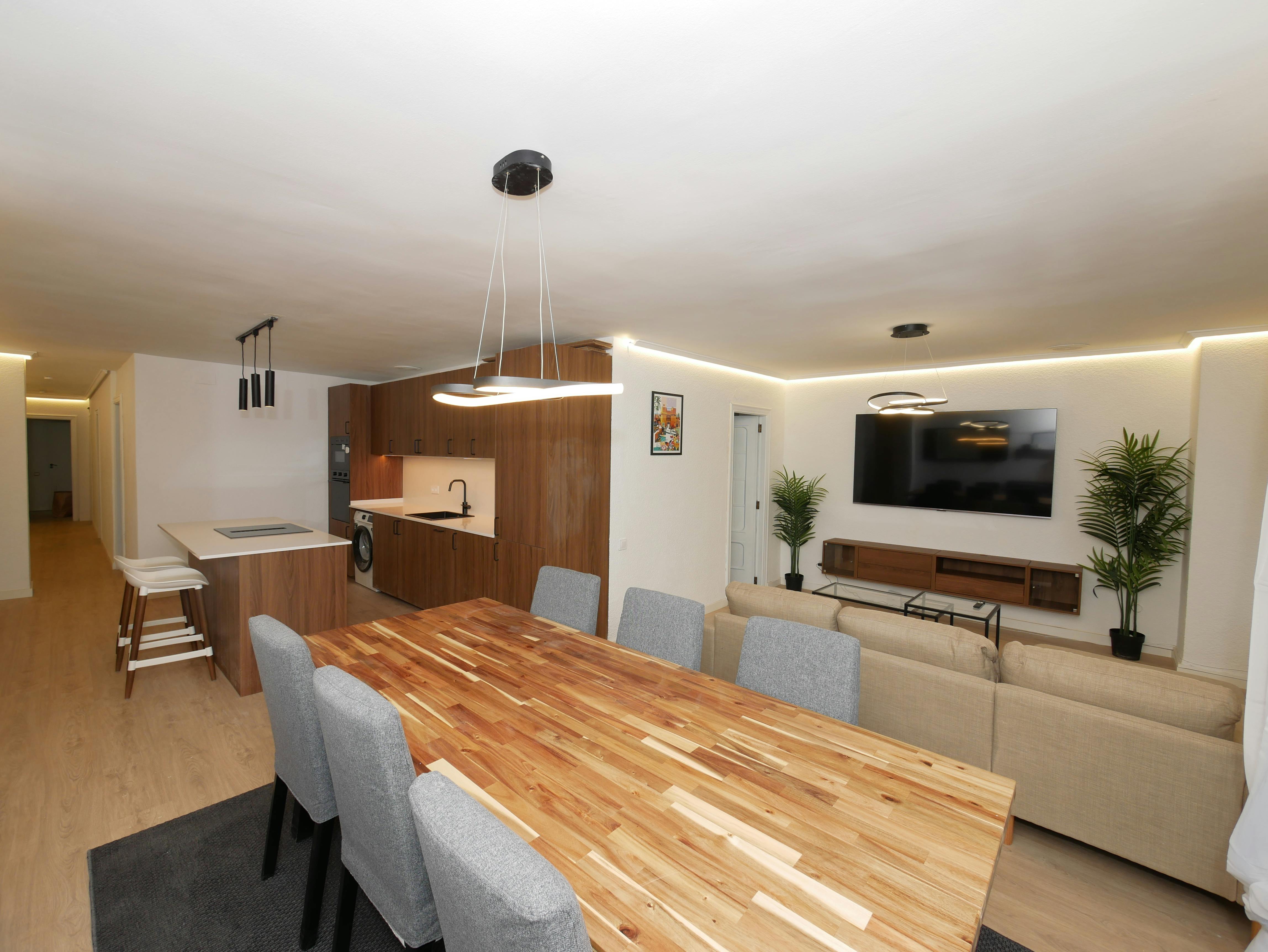 Private room for rent for €700 per month in Valencia, Carrer d'Escalante