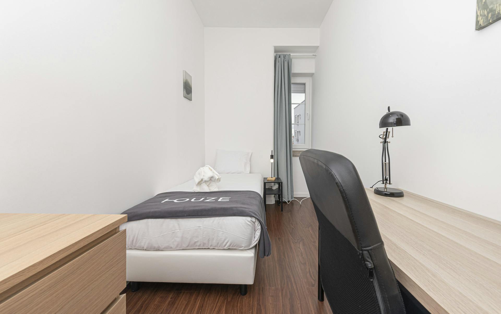 Private room for rent for €368 per month in Lisbon, Avenida António Augusto de Aguiar