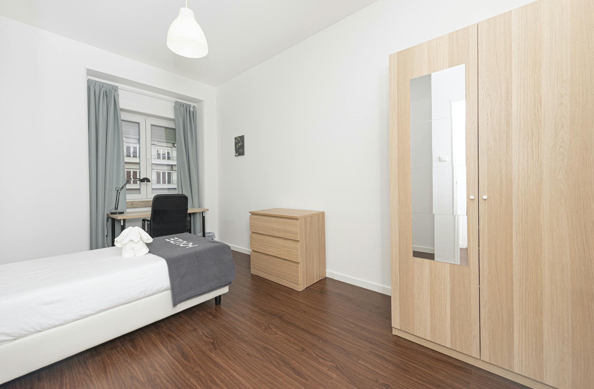 Private room for rent for €546 per month in Lisbon, Avenida António Augusto de Aguiar