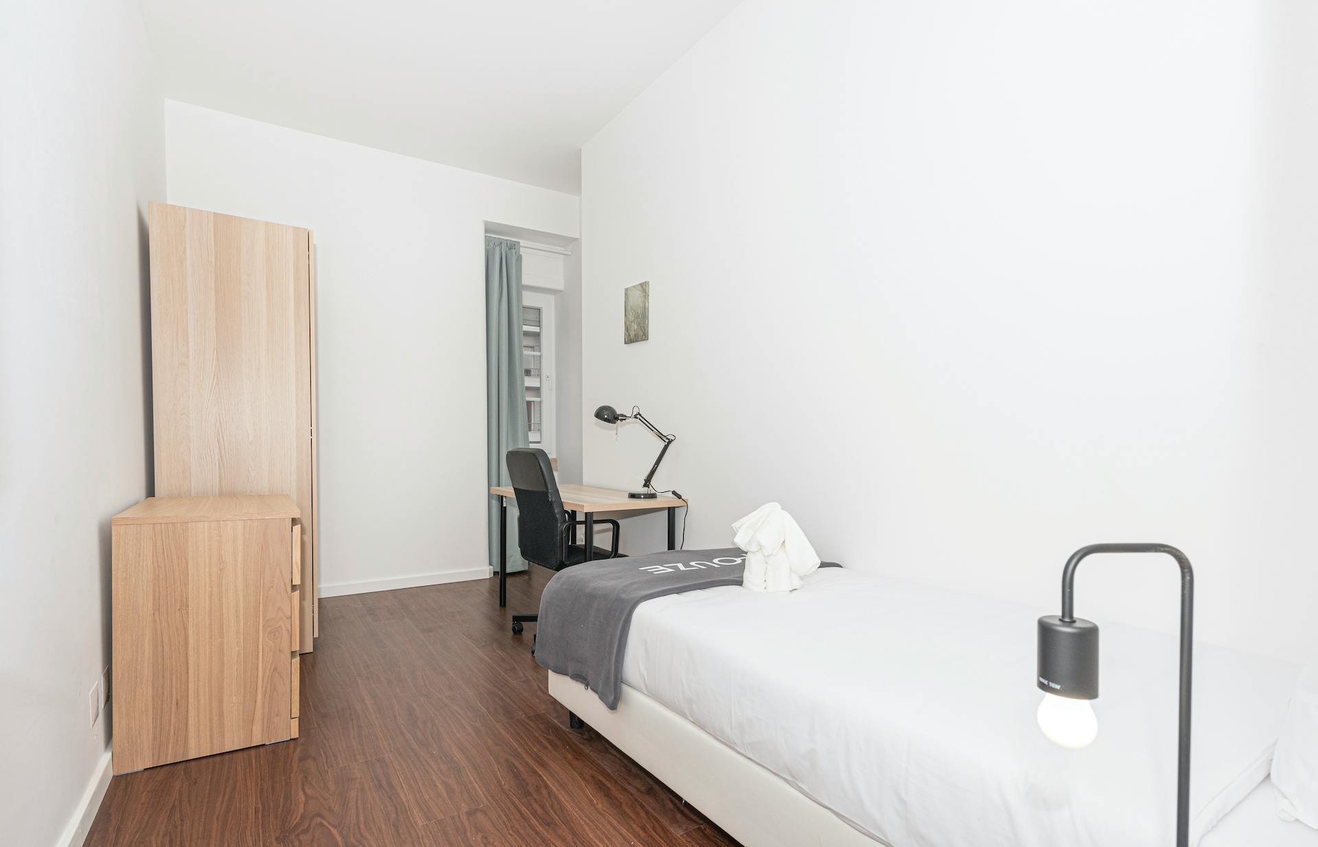 Single room Lisbon, 1 bed, 11m² — photo 1