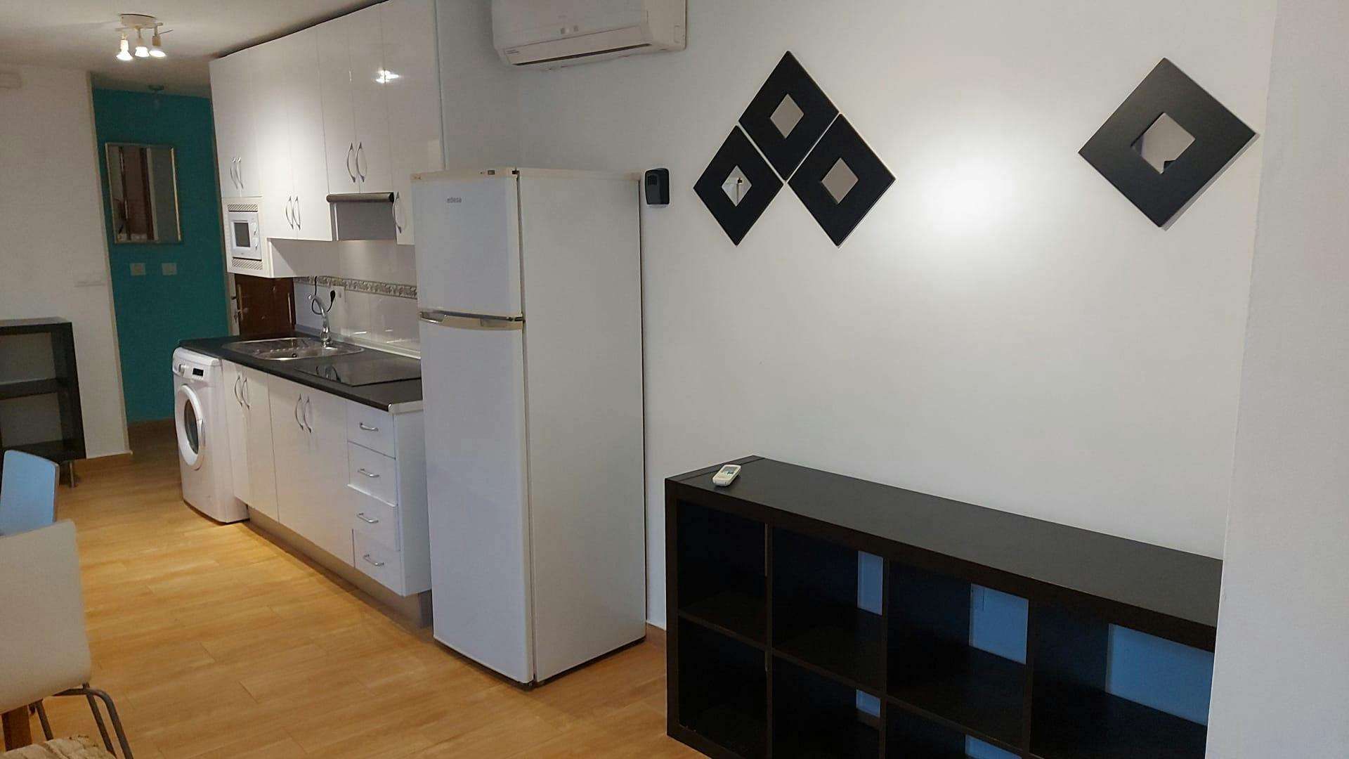 Single room Sevilla, 1 bed, 17m² — photo 10