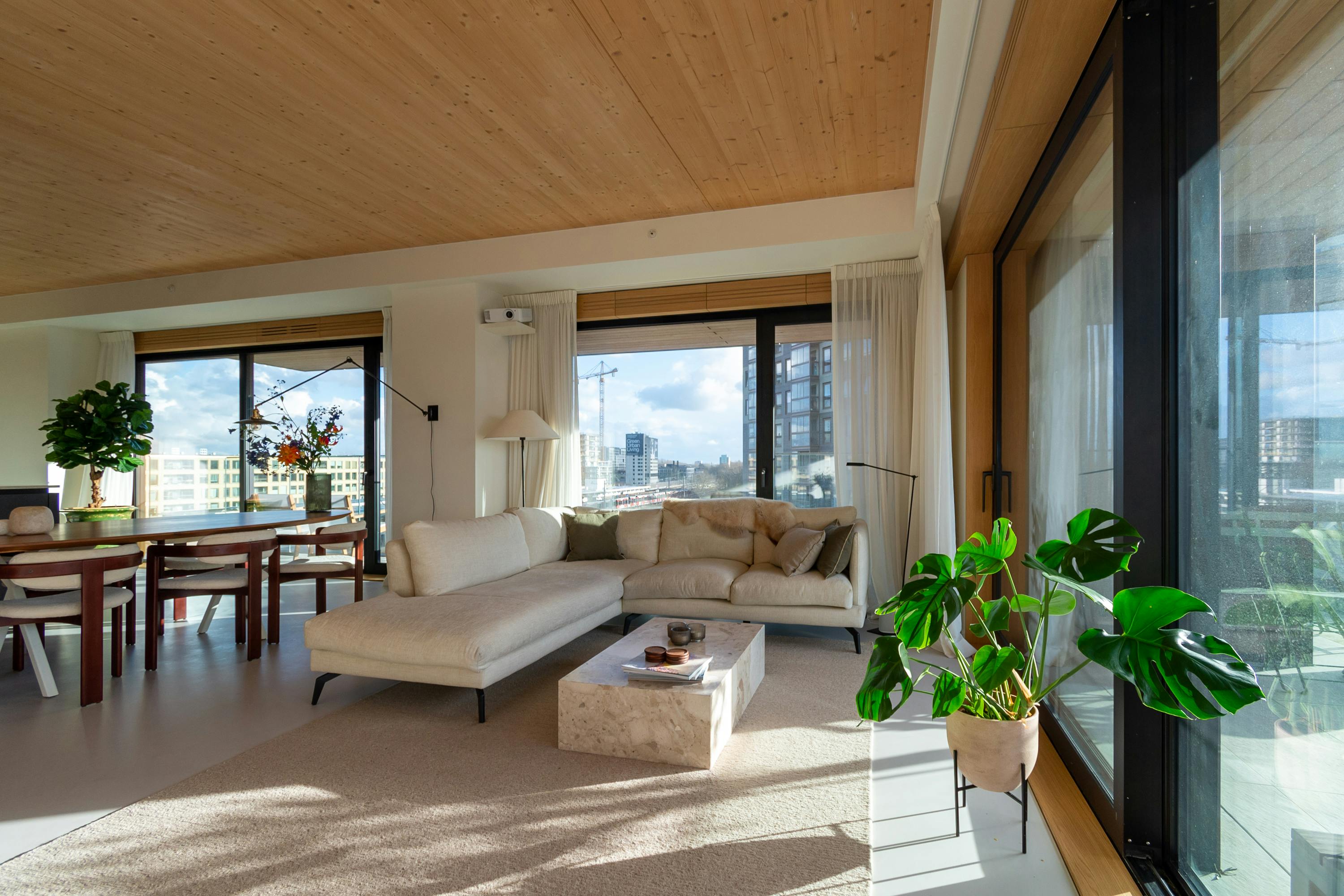 Apartment for rent for €3,150 per month in Amsterdam, Korte Ouderkerkerdijk