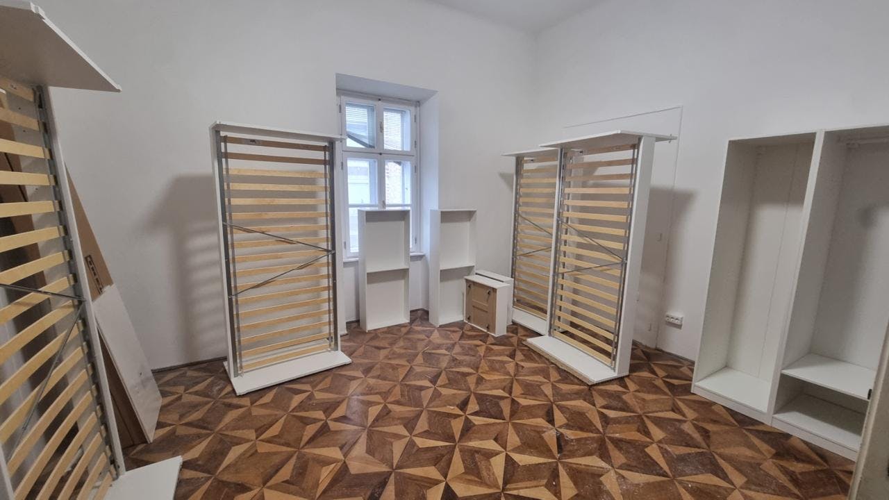 Double room Ljubljana, 1 bed, 22m² — photo 8