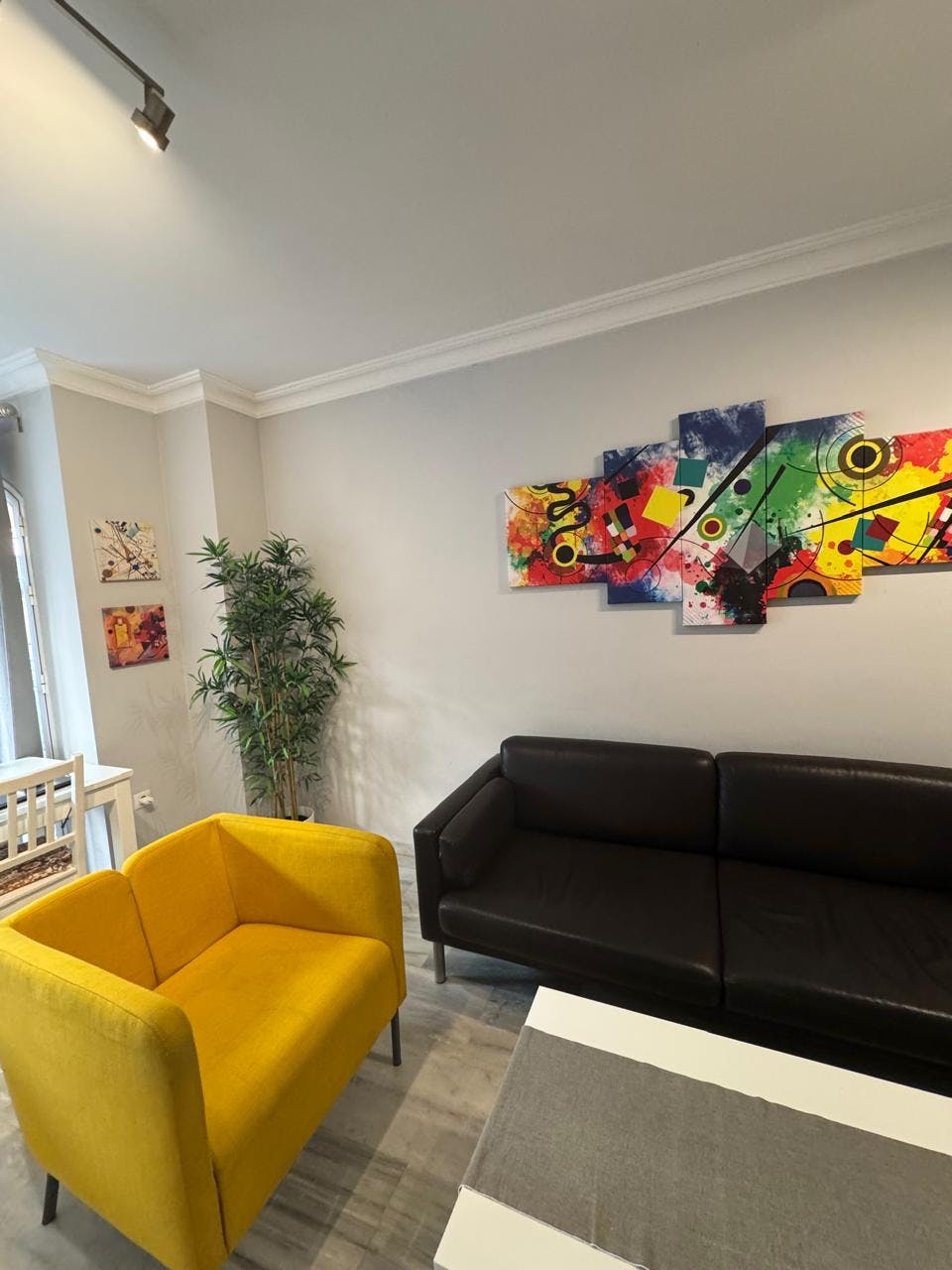 公寓 正在以 €990 的月租出租，其位于 Málaga, Calle Ferrándiz