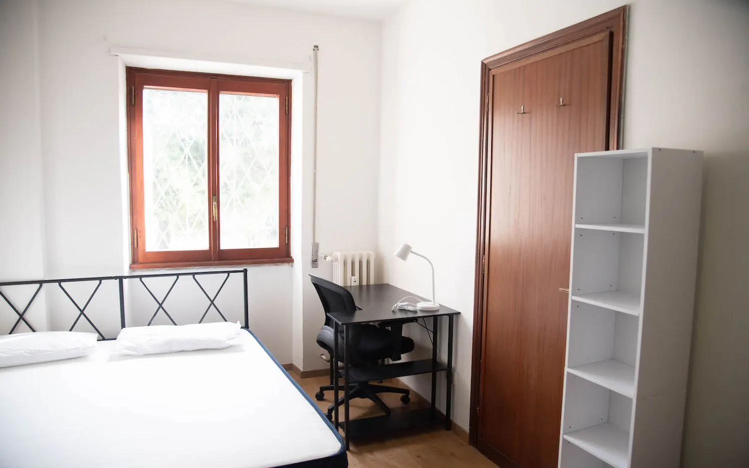 Private room in Via Colle Di Mezzo, Rome (1683084) ROOM 1