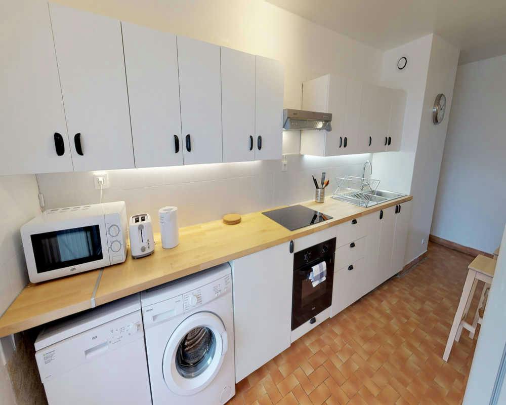 Private room for rent on Rue Bugeaud, Lyon - Plus