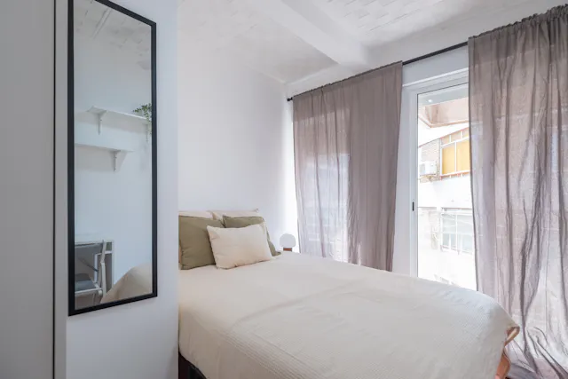 Private room in Calle San Carlos, Alicante (1683217) room image 1