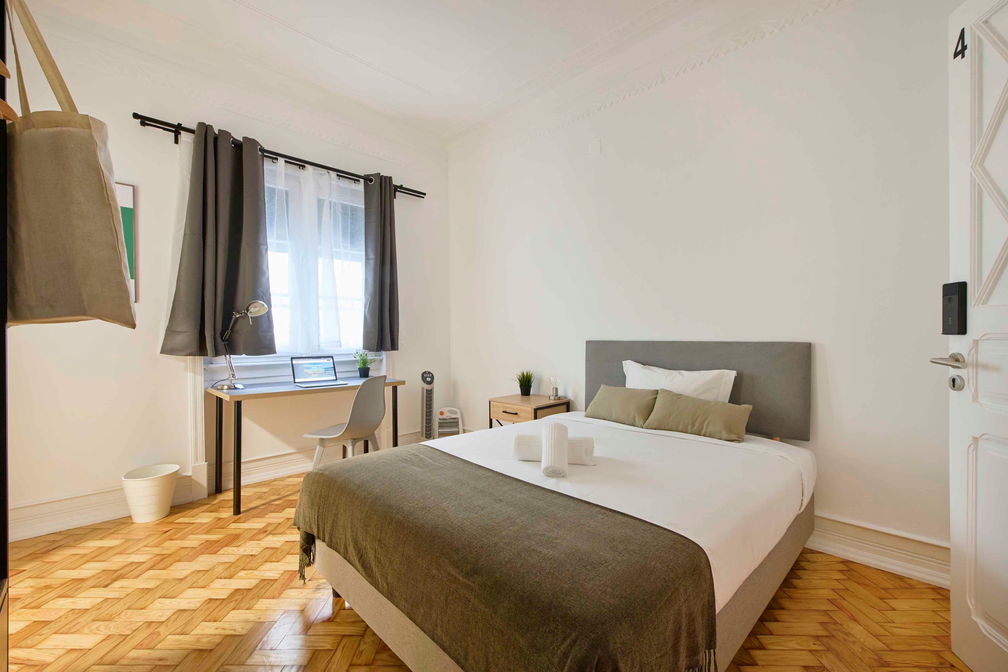 Avenida Álvares Cabral, Lisbon preview