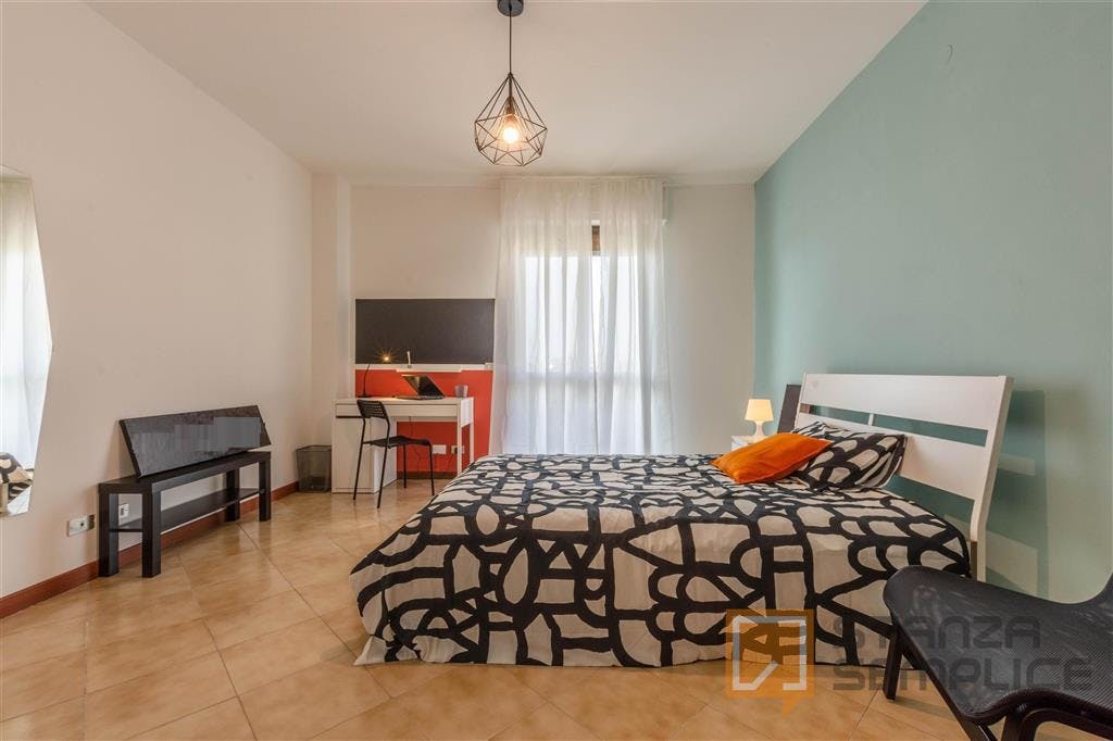 Private room for rent for €650 per month in Pisa, Via Benedetto Croce